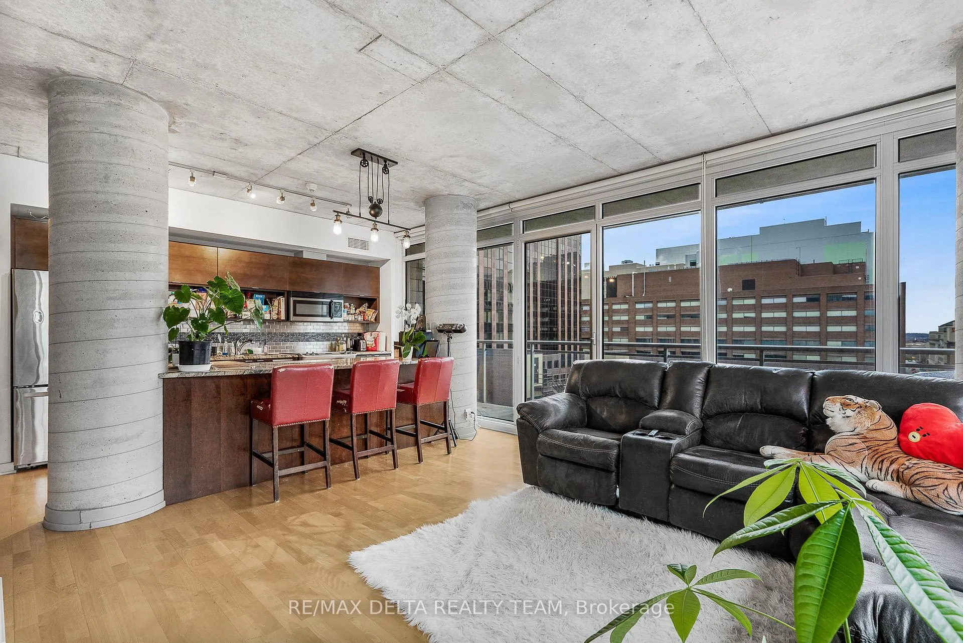 Photo 14 of Unit 809, 324 Laurier Avenue W, Ottawa, Ottawa Centre — HOMEH