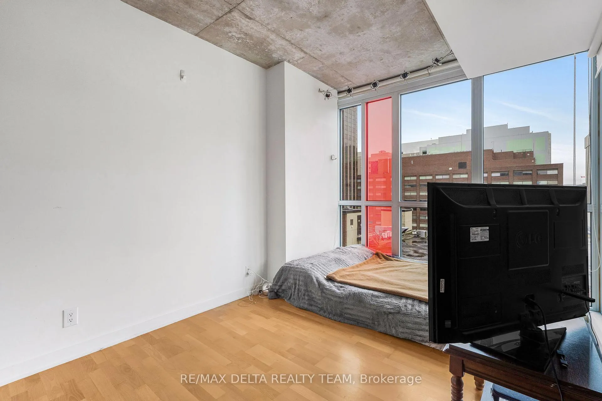 Photo 21 of Unit 809, 324 Laurier Avenue W, Ottawa, Ottawa Centre — HOMEH