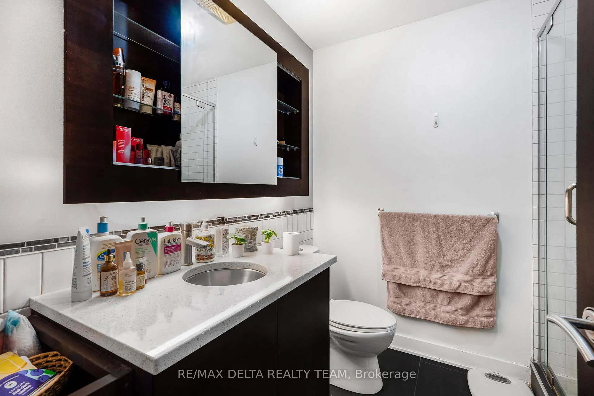 Photo 22 of Unit 809, 324 Laurier Avenue W, Ottawa, Ottawa Centre — HOMEH