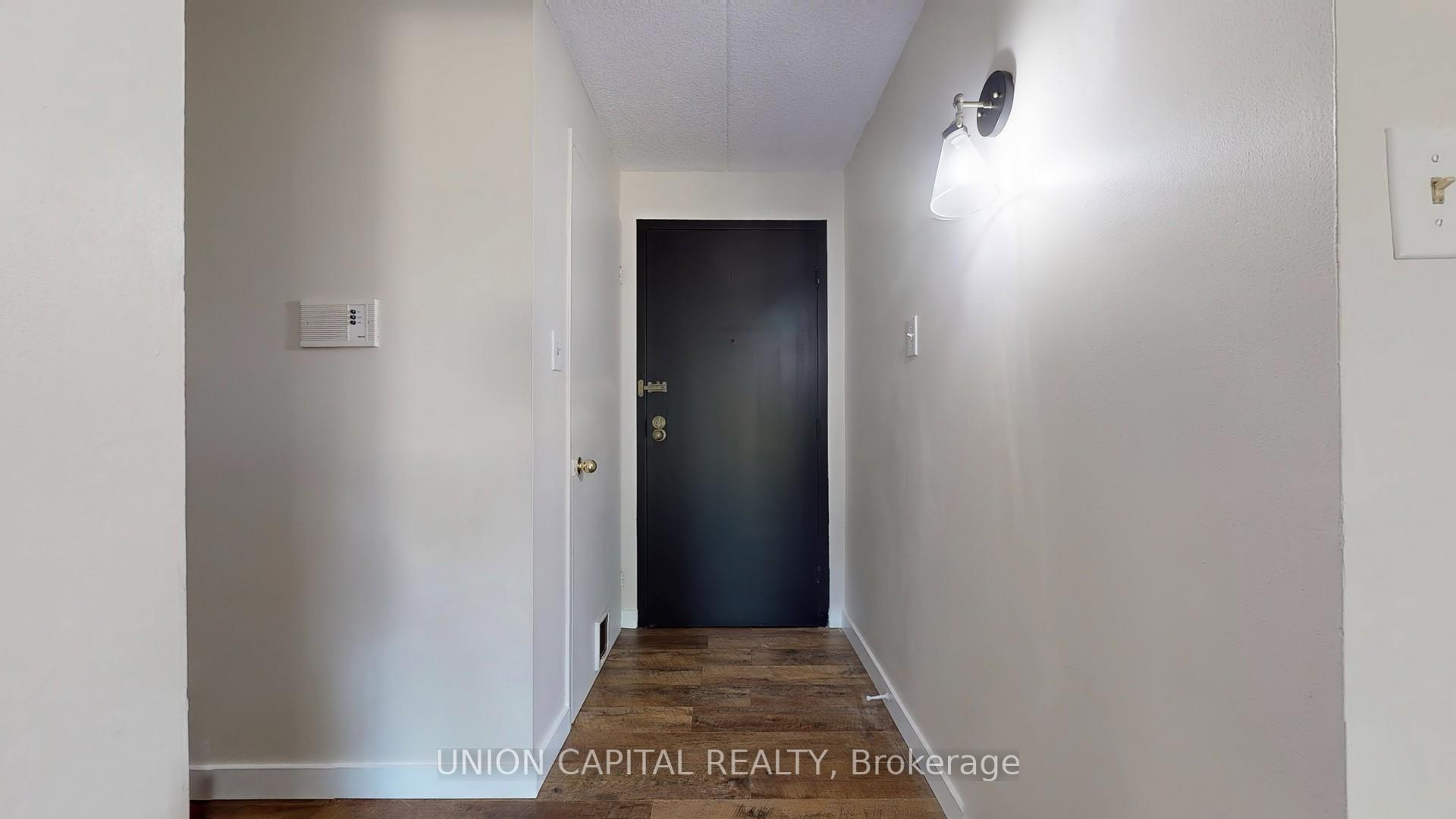Photo 3 of Unit 27, 43 Taunton Road E, Oshawa, Centennial — HOMEH
