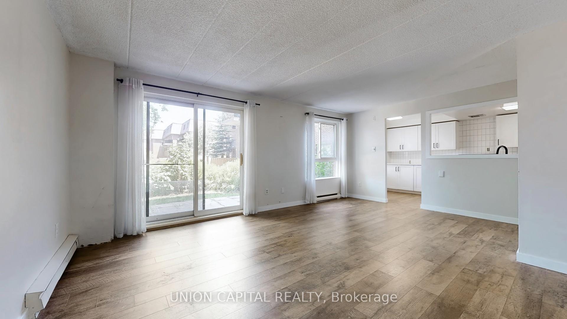 Photo 4 of Unit 27, 43 Taunton Road E, Oshawa, Centennial — HOMEH