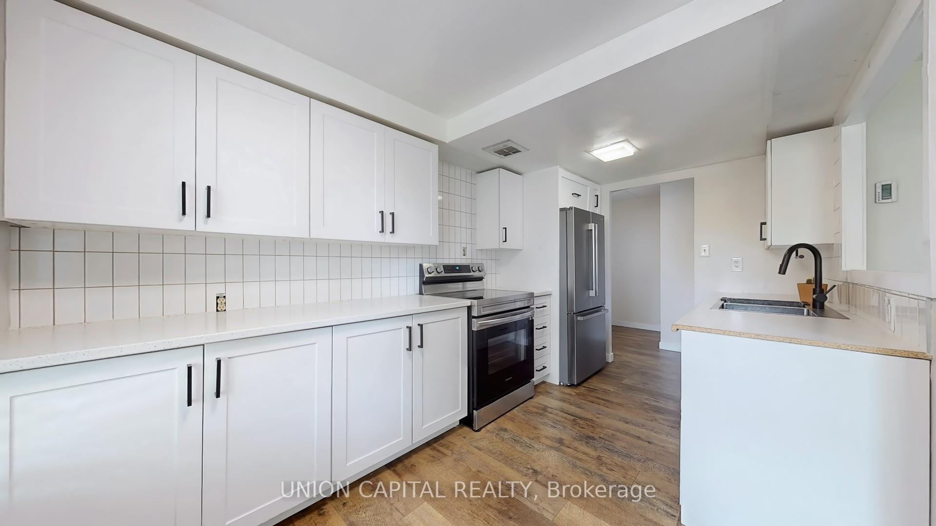 Photo 6 of Unit 27, 43 Taunton Road E, Oshawa, Centennial — HOMEH