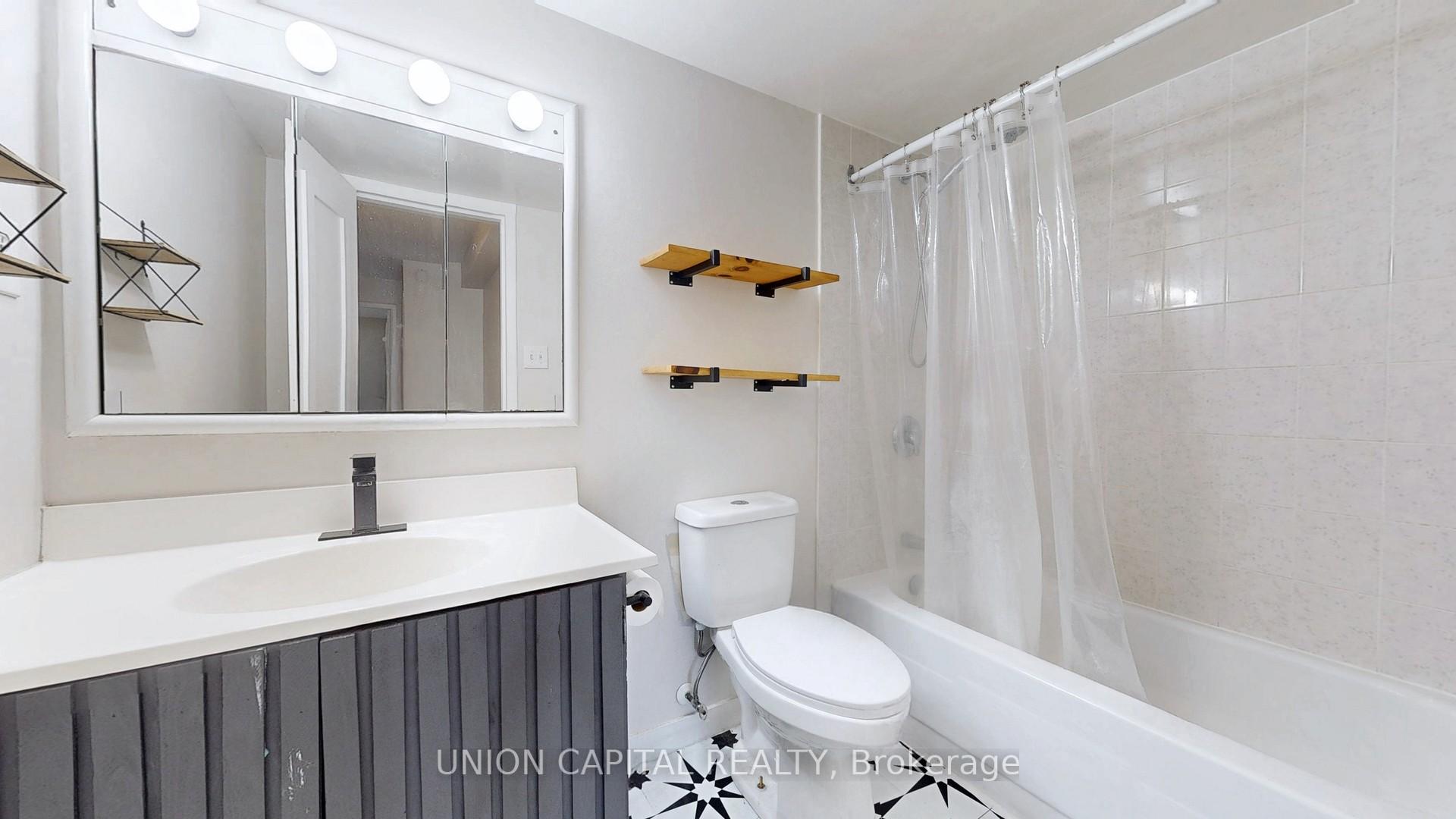 Photo 12 of Unit 27, 43 Taunton Road E, Oshawa, Centennial — HOMEH