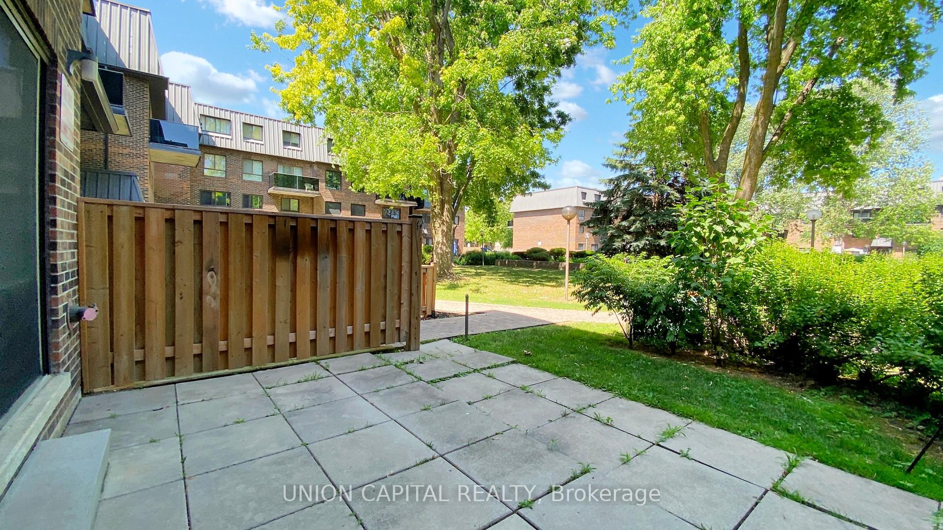 Photo 16 of Unit 27, 43 Taunton Road E, Oshawa, Centennial — HOMEH