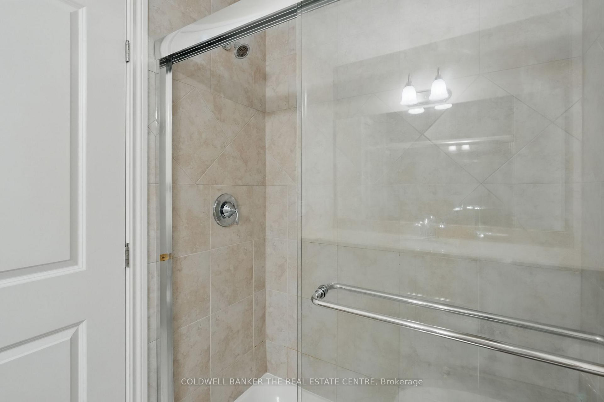 Photo 19 of Unit 305, 19A Yonge Street S, Springwater, Elmvale — HOMEH