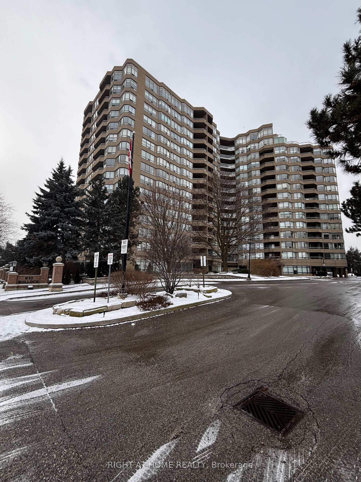 Front of Unit 415, 610 Bullock Drive