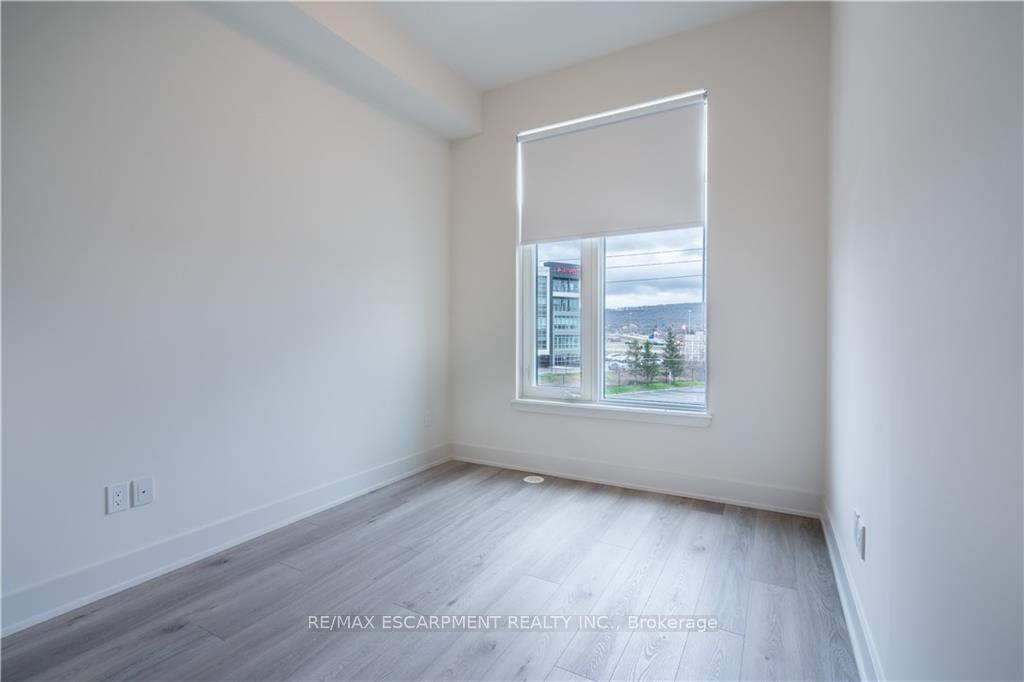 Photo 21 of Unit 76, 10 Windward Drive, Grimsby, Grimsby Beach — HOMEH