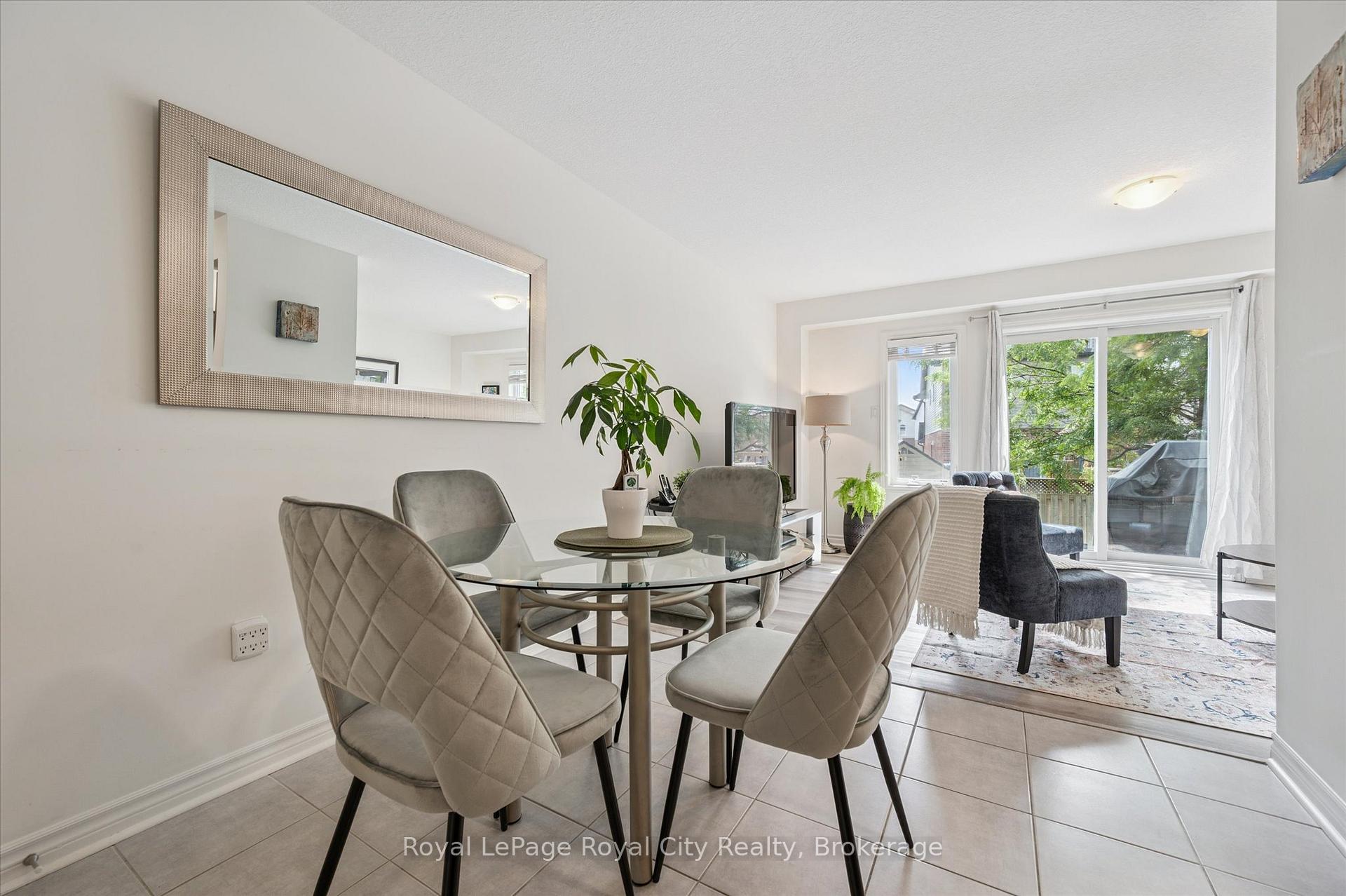 Photo 8 of 51 Oldfield Drive, Guelph, Pineridge/Westminster Woods — HOMEH