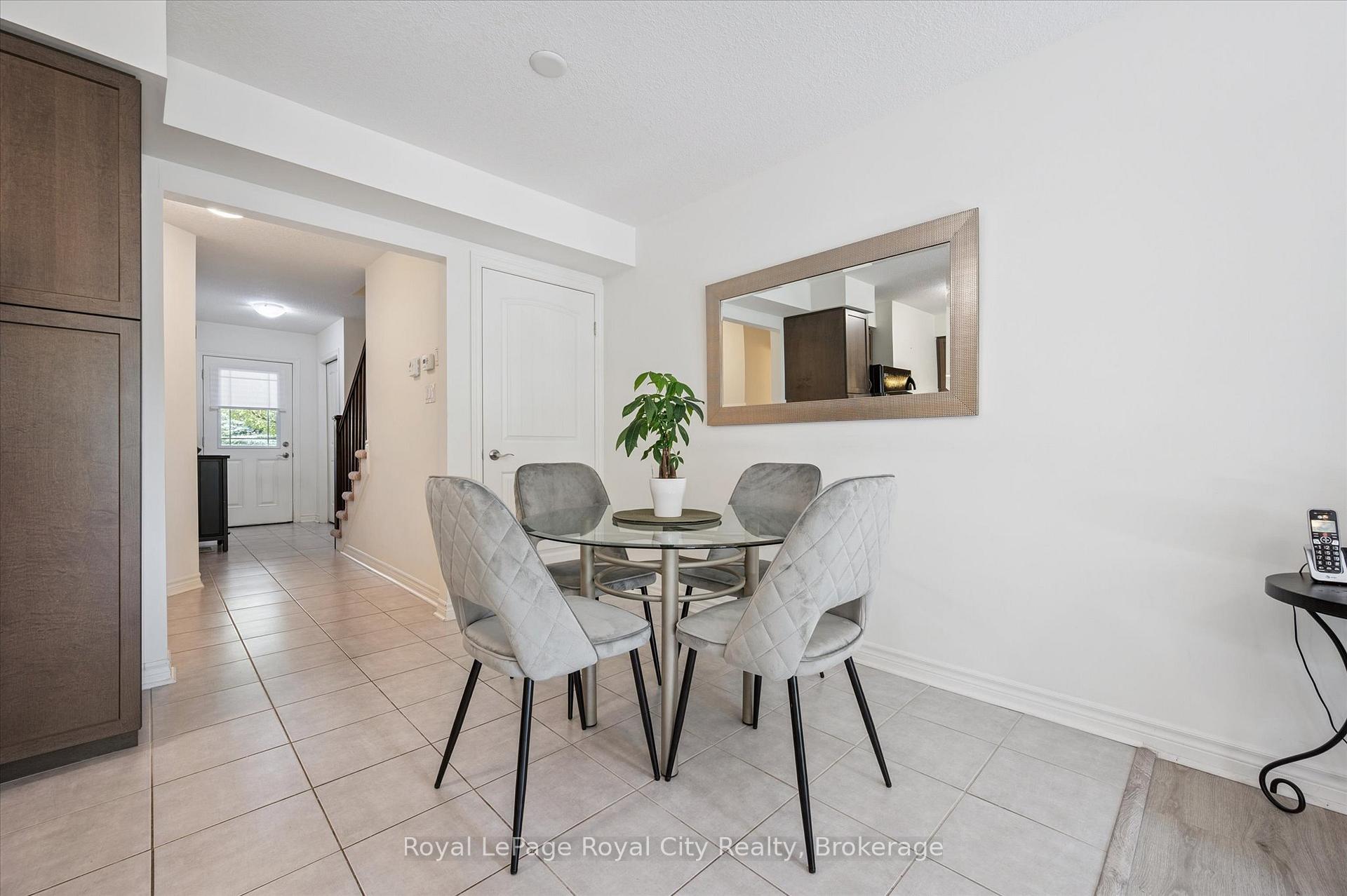 Photo 9 of 51 Oldfield Drive, Guelph, Pineridge/Westminster Woods — HOMEH