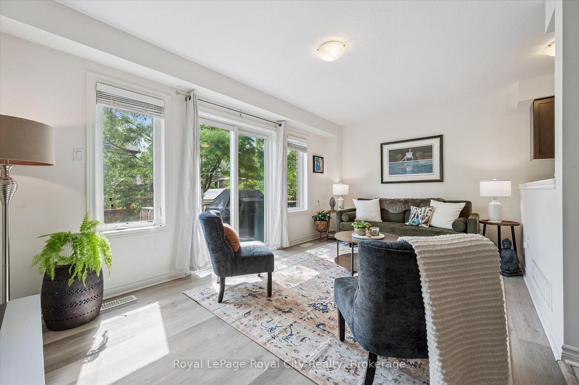 Photo 14 of 51 Oldfield Drive, Guelph, Pineridge/Westminster Woods — HOMEH