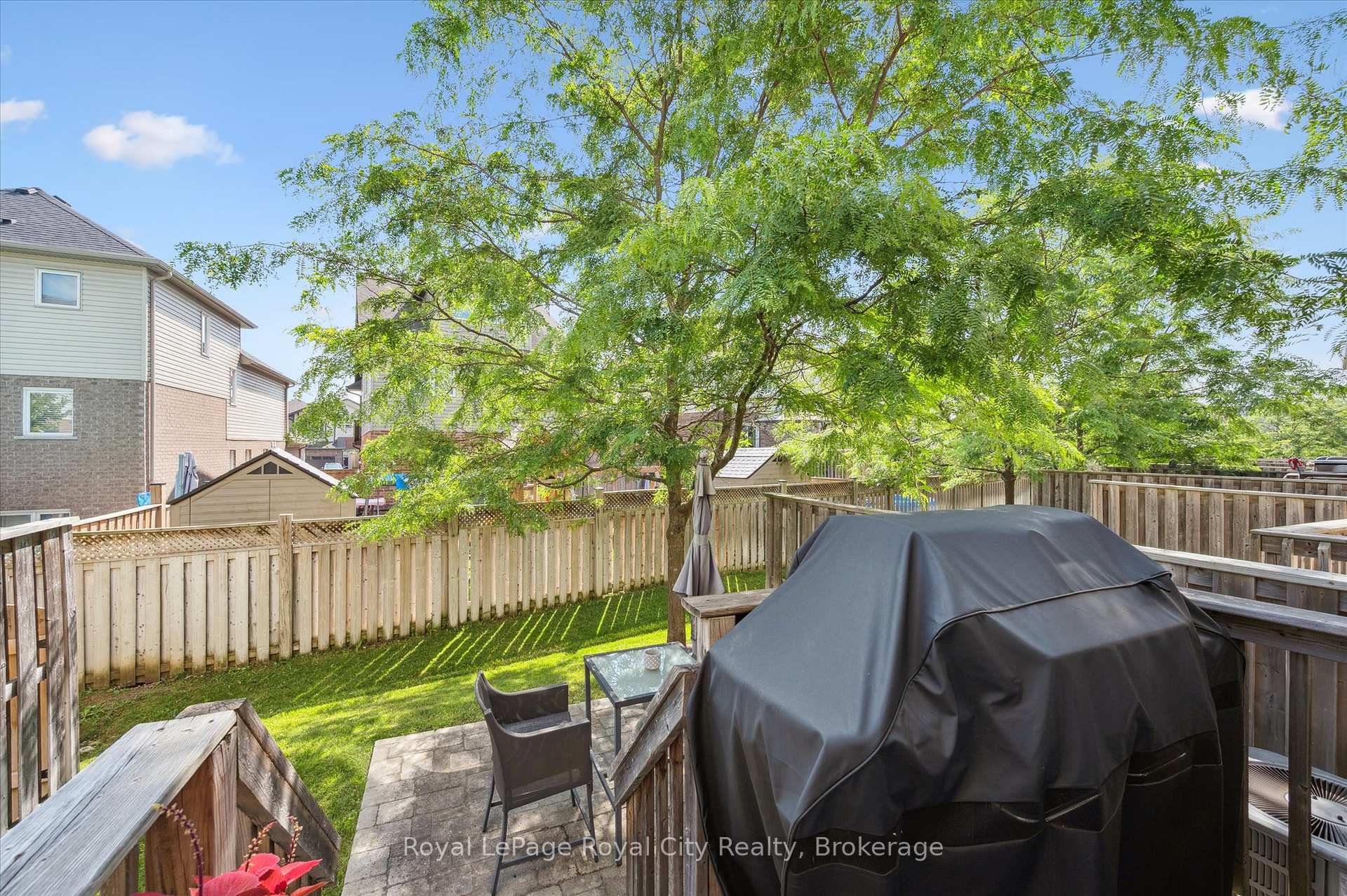 Photo 39 of 51 Oldfield Drive, Guelph, Pineridge/Westminster Woods — HOMEH