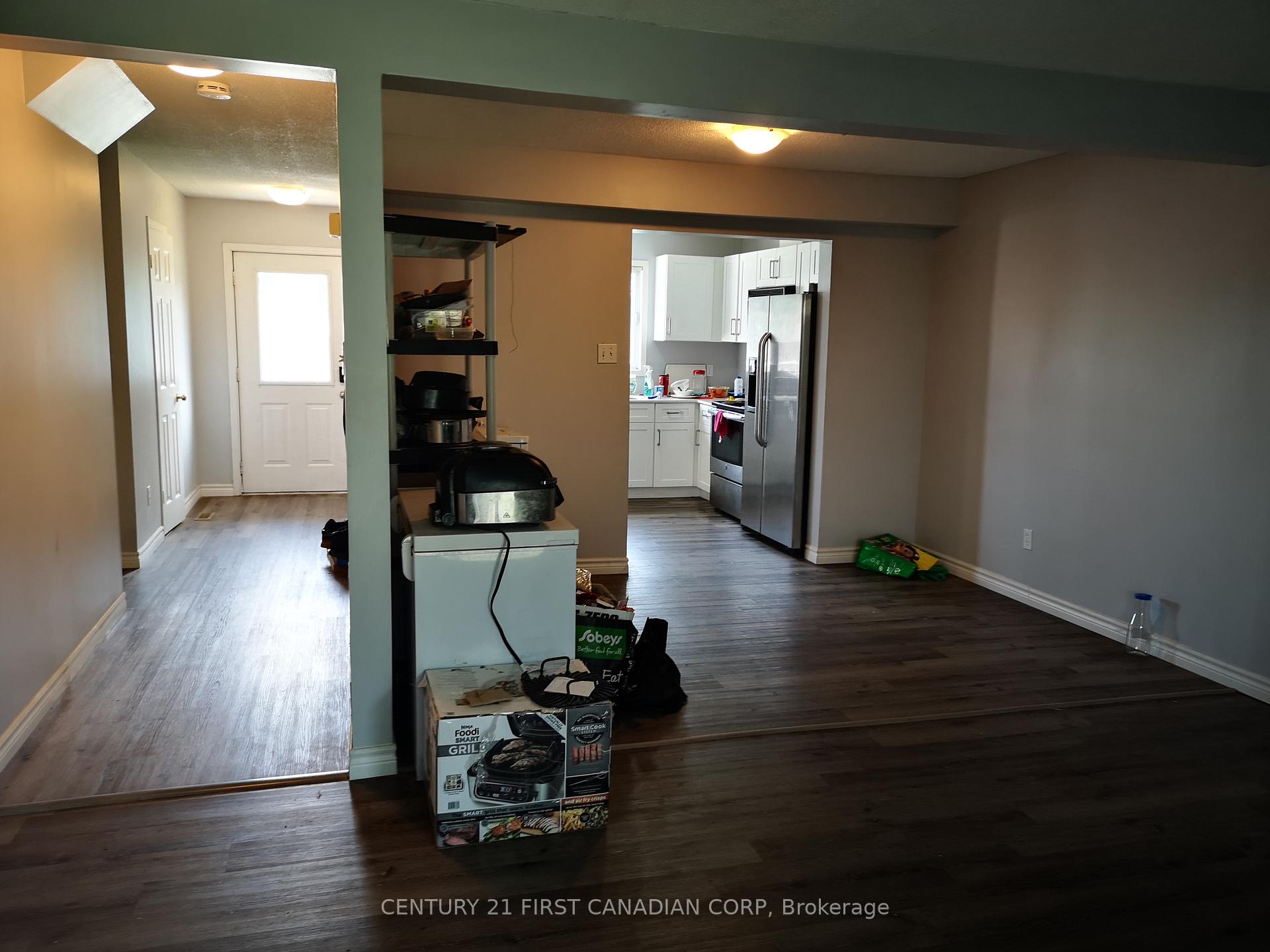 Photo 3 of Unit 21, 190 Fleming Drive, London, East D — HOMEH