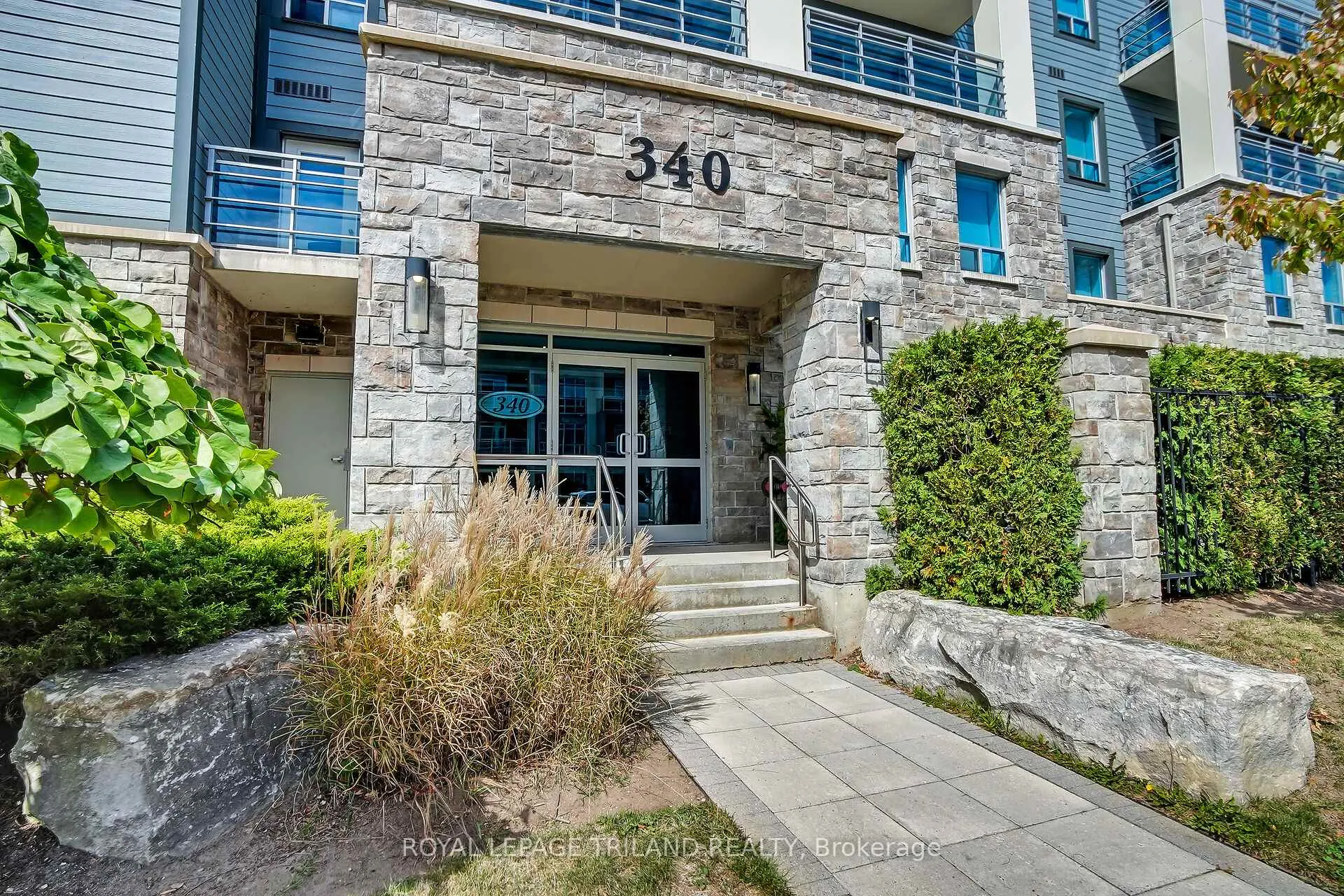 Front of Unit 401, 340 Sugarcreek Trail
