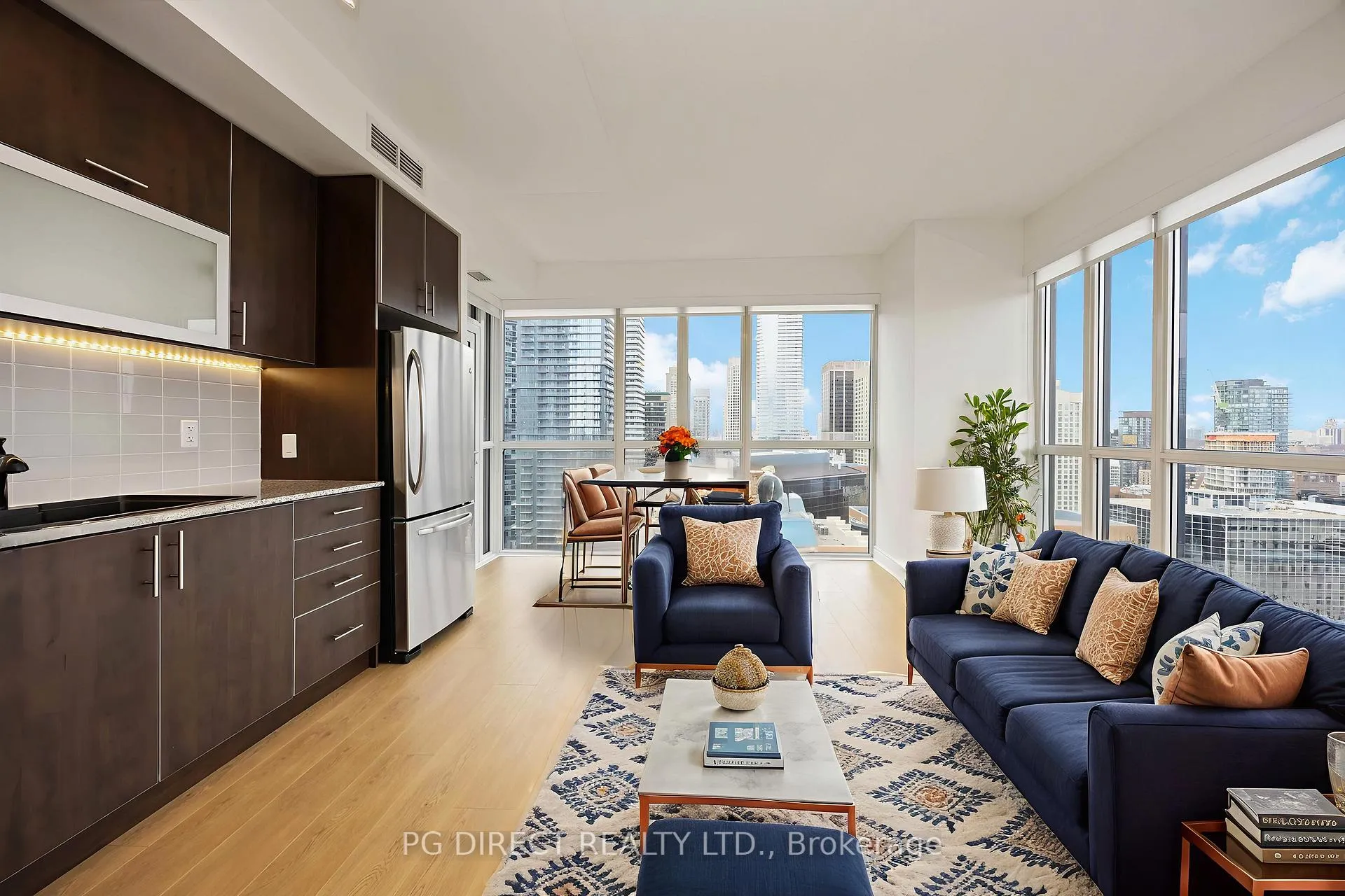Photo 2 of Unit 2909, 28 Ted Rogers Way, Toronto, Church-Yonge Corridor — HOMEH