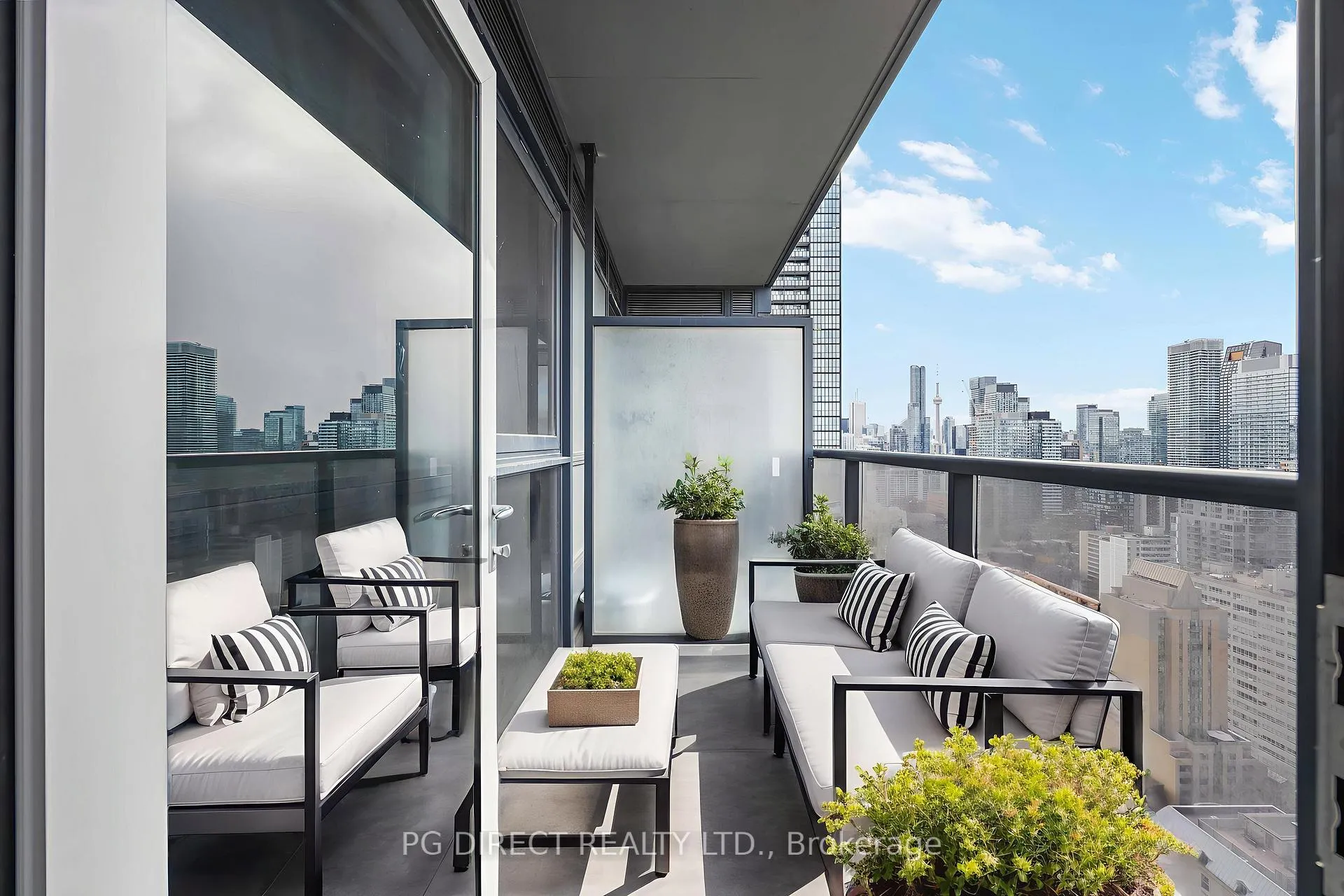 Photo 12 of Unit 2909, 28 Ted Rogers Way, Toronto, Church-Yonge Corridor — HOMEH