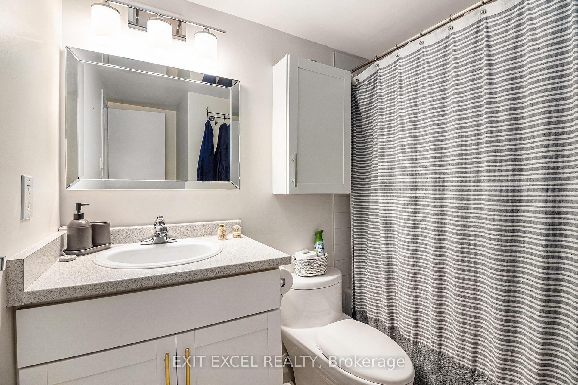 Photo 19 of Unit 312, 555 Brittany Drive, Ottawa, Viscount Alexander Park — HOMEH