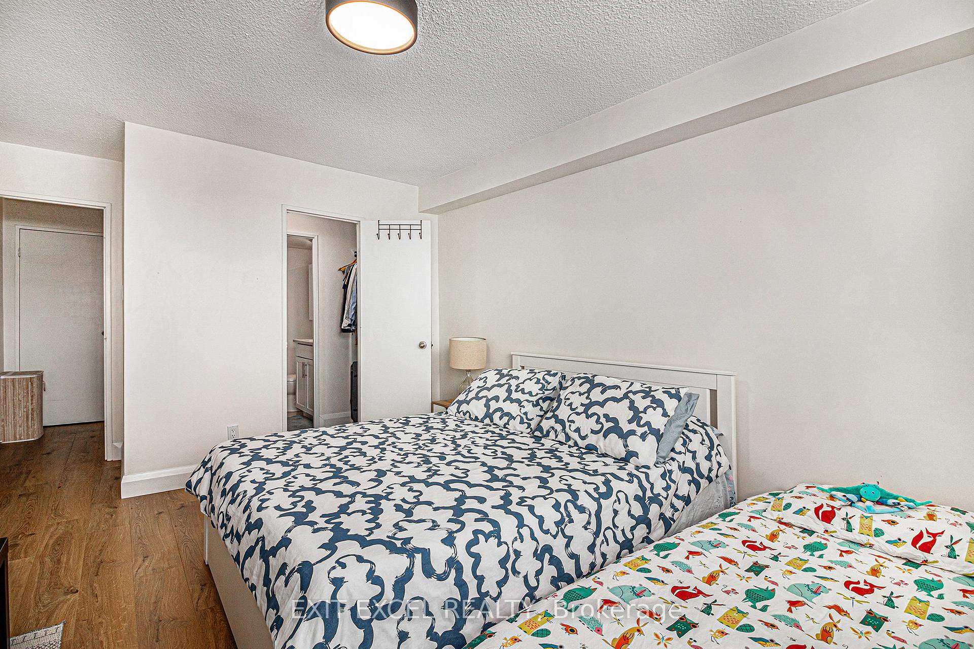 Photo 20 of Unit 312, 555 Brittany Drive, Ottawa, Viscount Alexander Park — HOMEH
