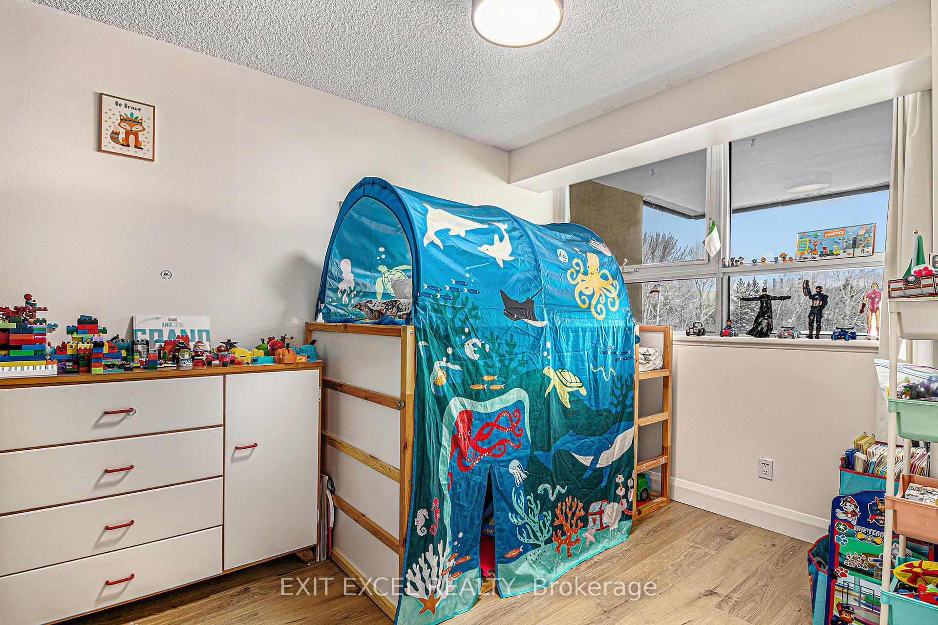 Photo 21 of Unit 312, 555 Brittany Drive, Ottawa, Viscount Alexander Park — HOMEH