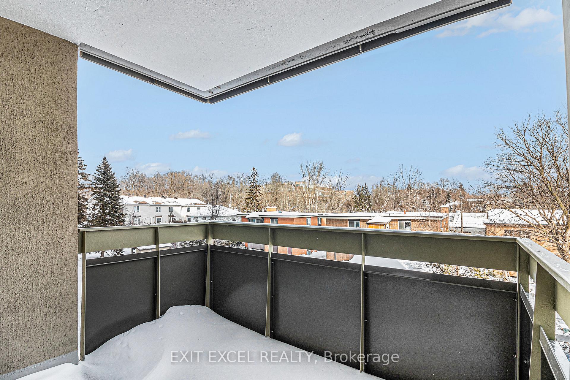 Photo 23 of Unit 312, 555 Brittany Drive, Ottawa, Viscount Alexander Park — HOMEH