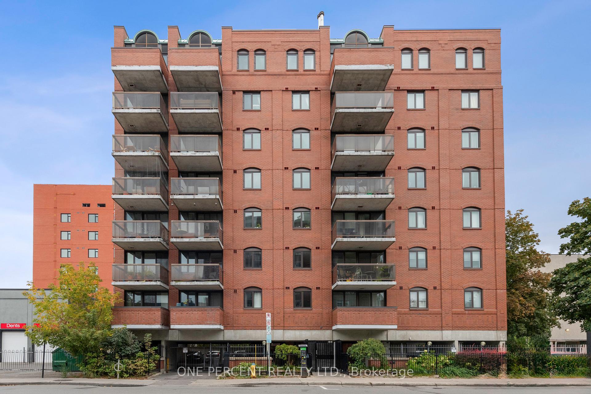 Front of Unit 502, 309 Cumberland Street