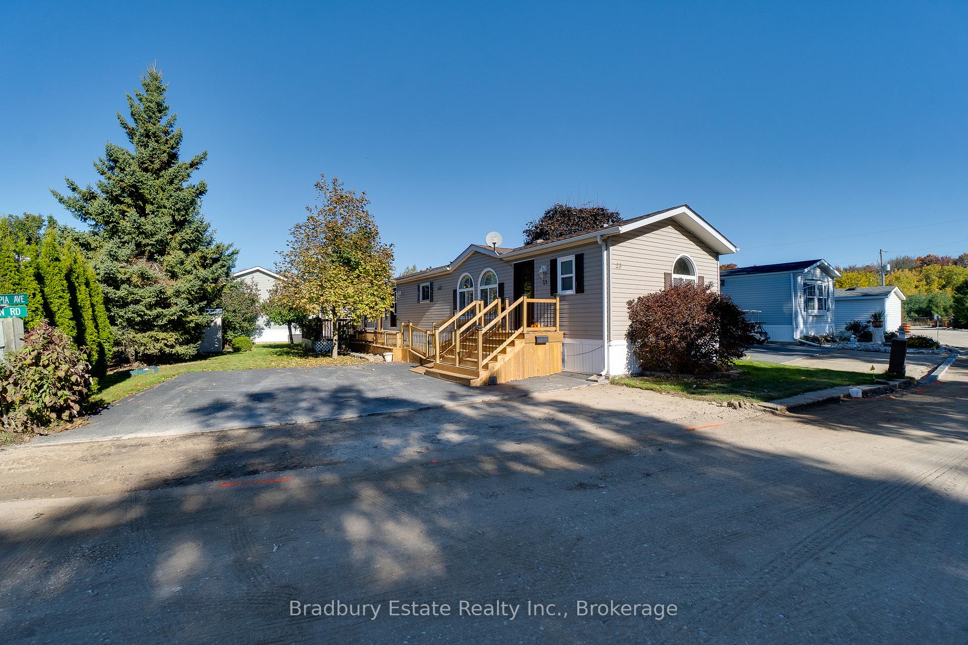 Photo 2 of 23 Olympia Avenue, Puslinch, Rural Puslinch East — HOMEH