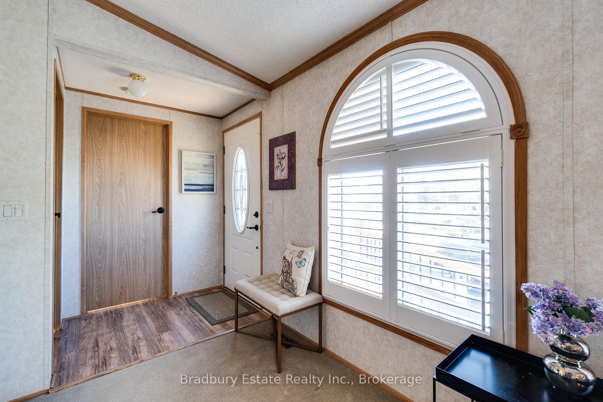 Photo 7 of 23 Olympia Avenue, Puslinch, Rural Puslinch East — HOMEH
