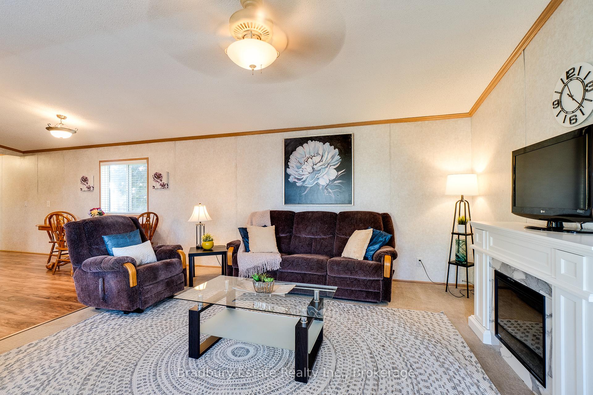 Photo 9 of 23 Olympia Avenue, Puslinch, Rural Puslinch East — HOMEH
