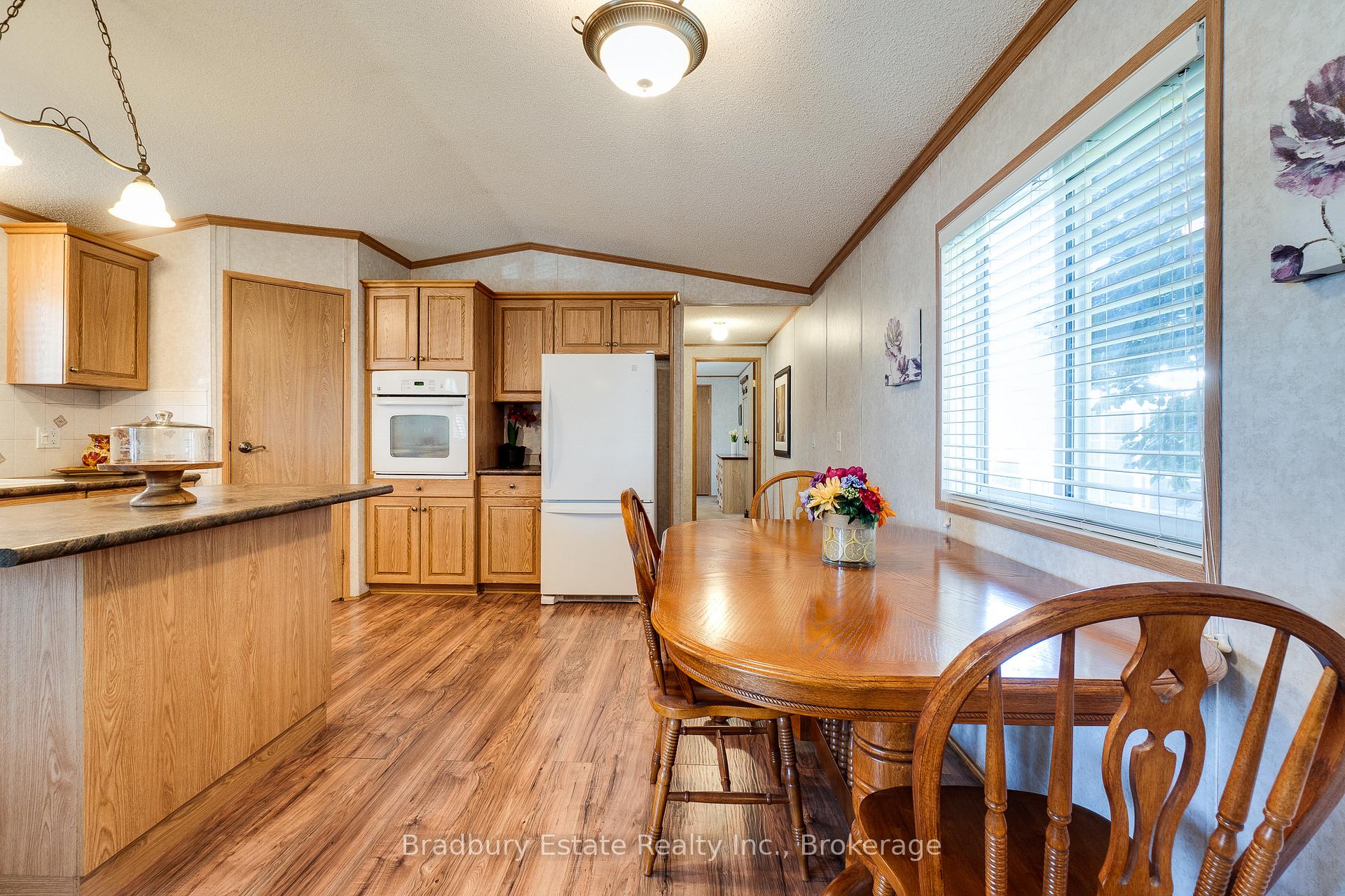 Photo 19 of 23 Olympia Avenue, Puslinch, Rural Puslinch East — HOMEH