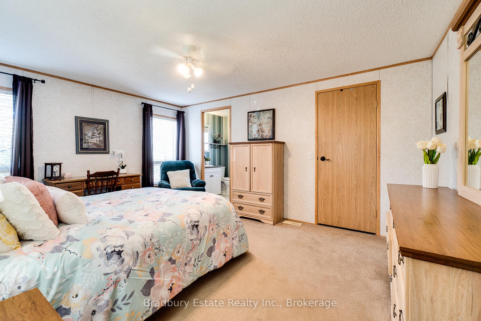 Photo 21 of 23 Olympia Avenue, Puslinch, Rural Puslinch East — HOMEH