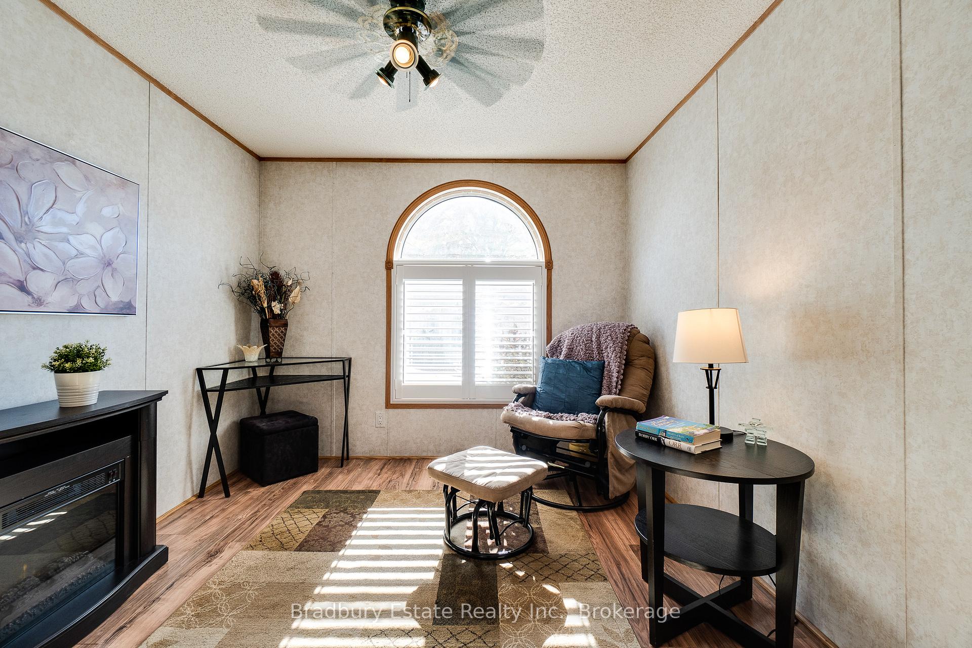 Photo 25 of 23 Olympia Avenue, Puslinch, Rural Puslinch East — HOMEH