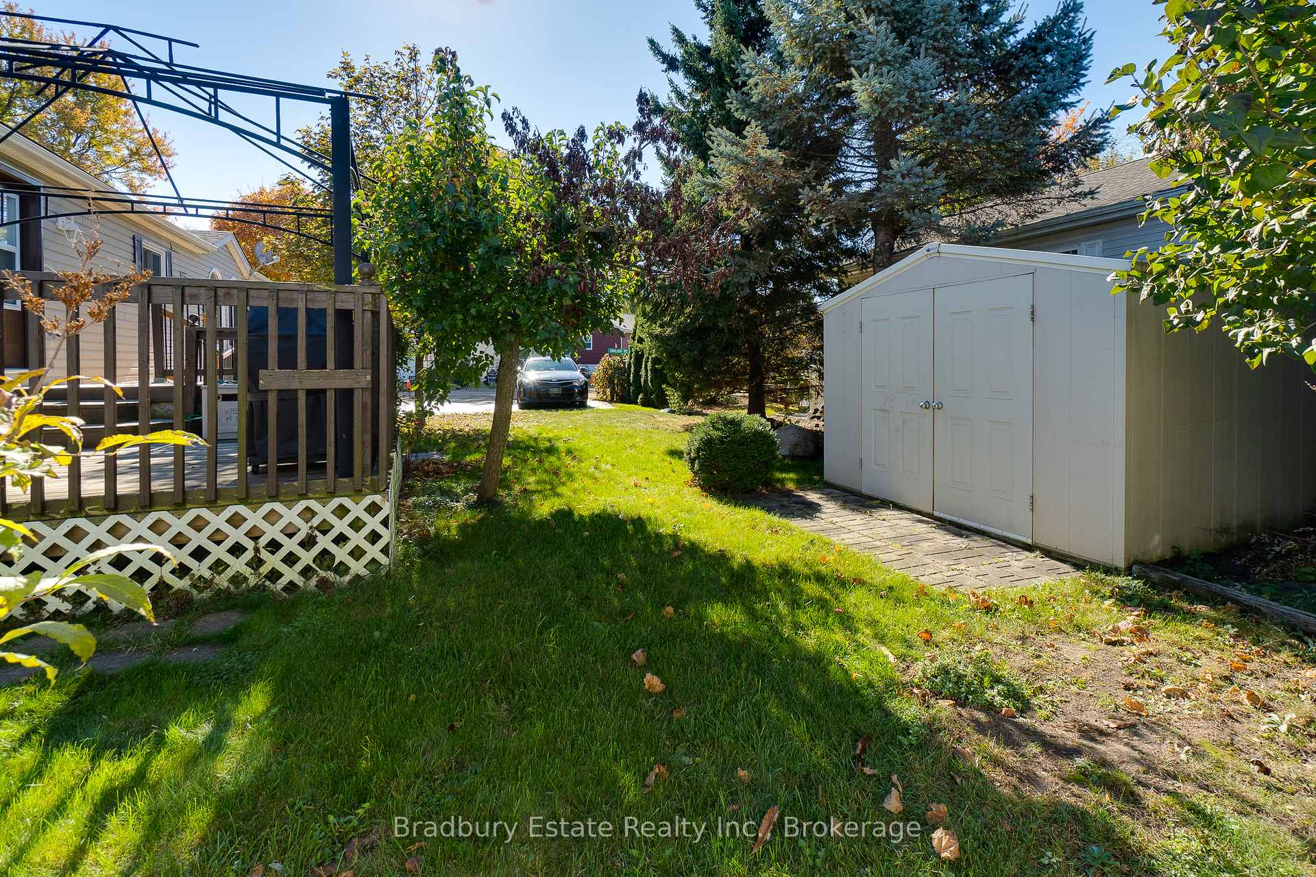 Photo 34 of 23 Olympia Avenue, Puslinch, Rural Puslinch East — HOMEH