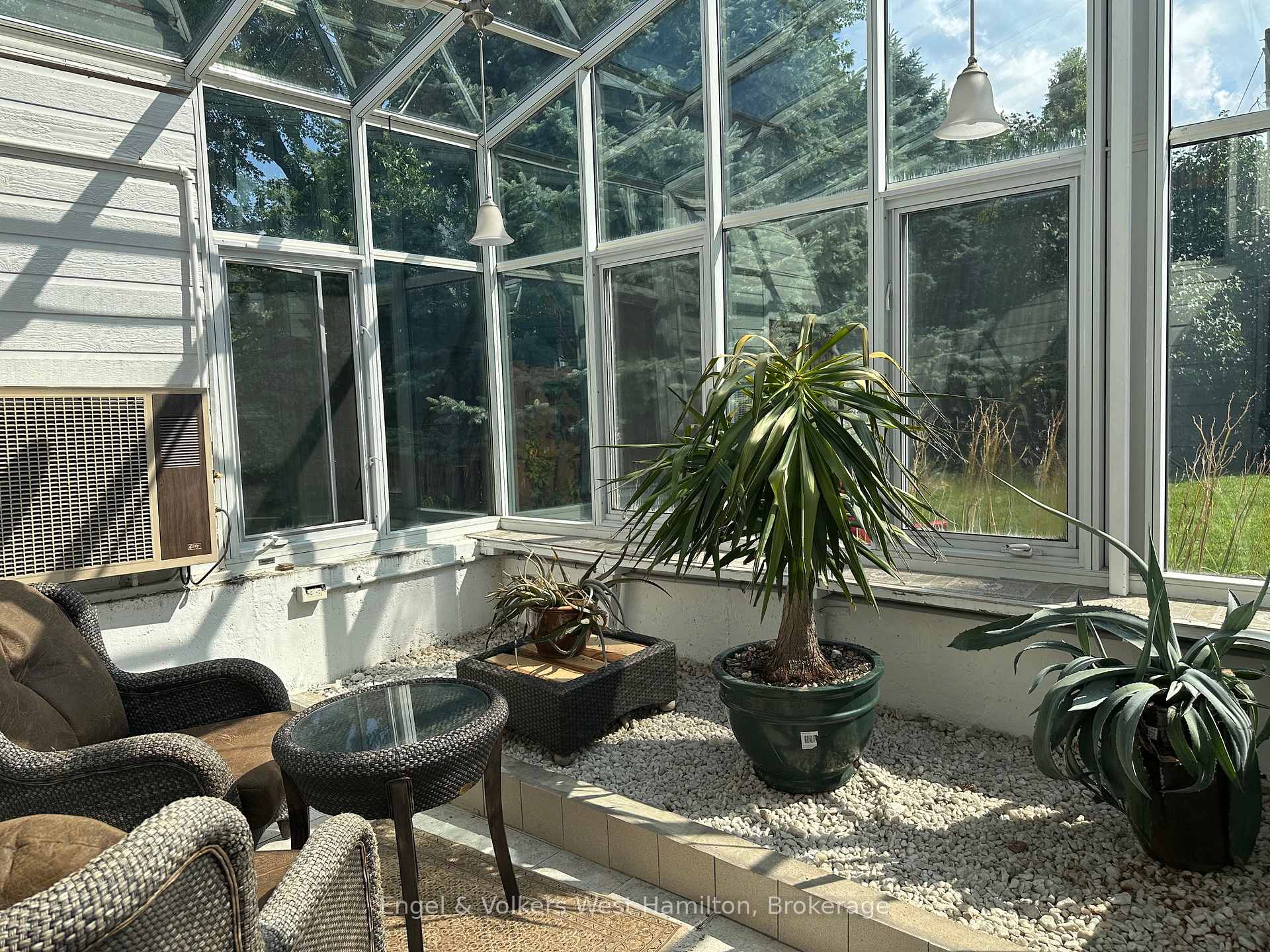 Photo 15 of 20 Nesbitt Street E, Ottawa, Crystal Bay/Rocky Point — HOMEH