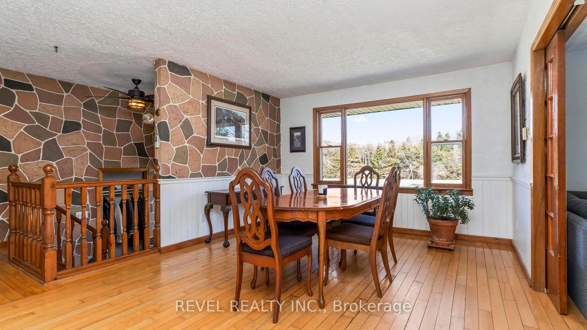 Photo 5 of 20875 Cherryhill Road, Thames Centre, Rural Thames Centre — HOMEH