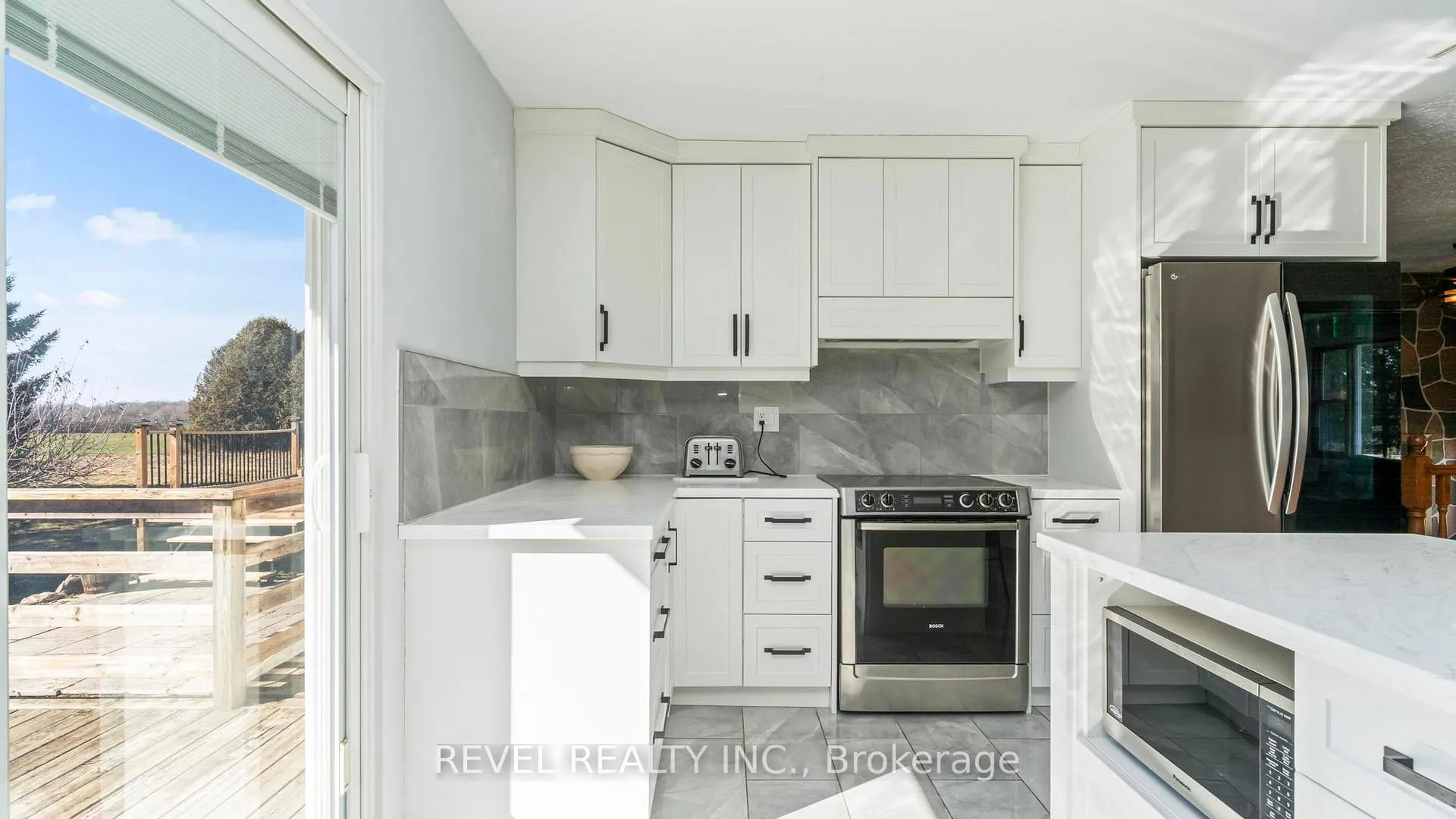 Photo 7 of 20875 Cherryhill Road, Thames Centre, Rural Thames Centre — HOMEH