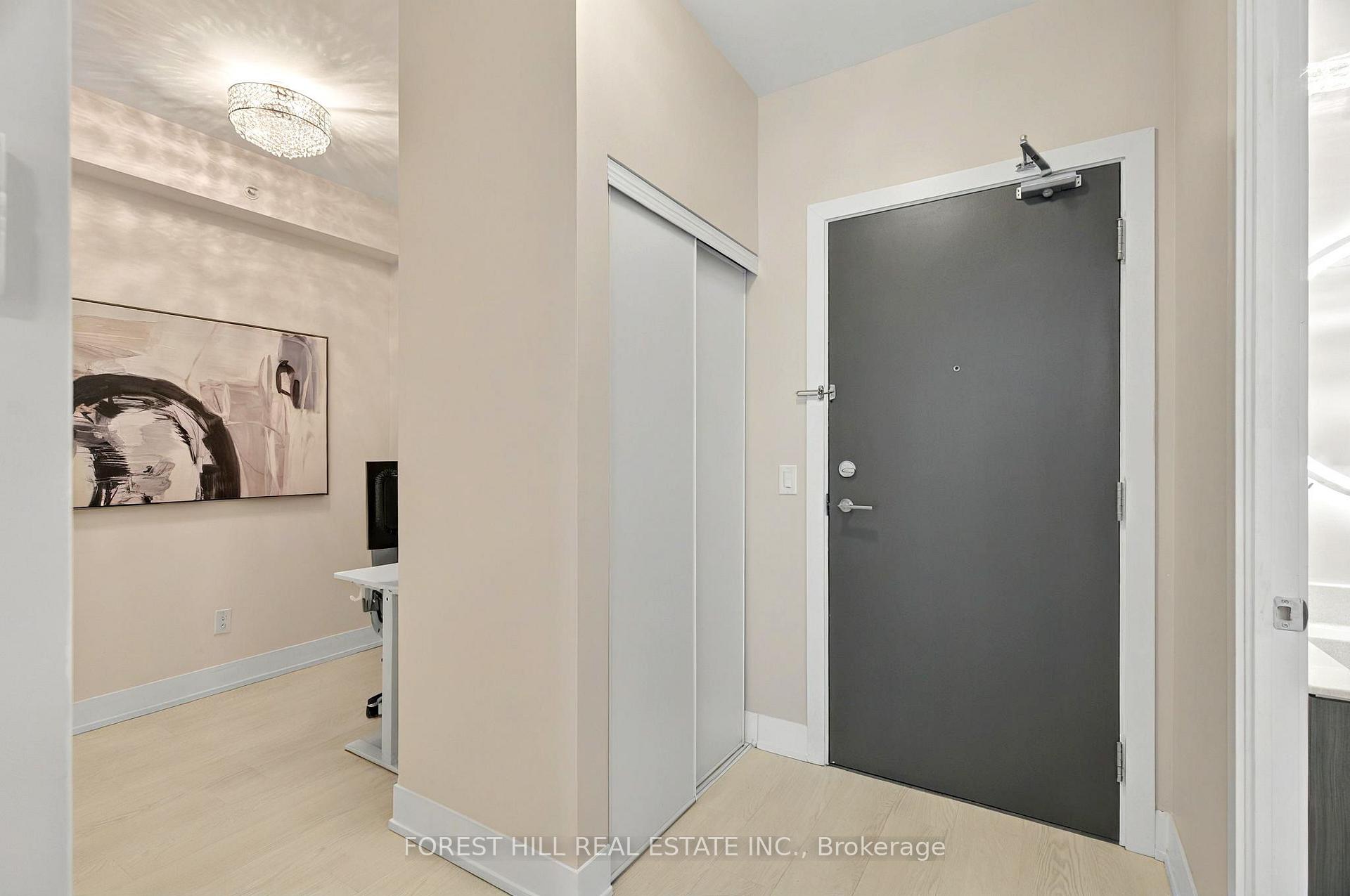 Photo 3 of Unit 502, 68 Merton Street, Toronto, Mount Pleasant West — HOMEH