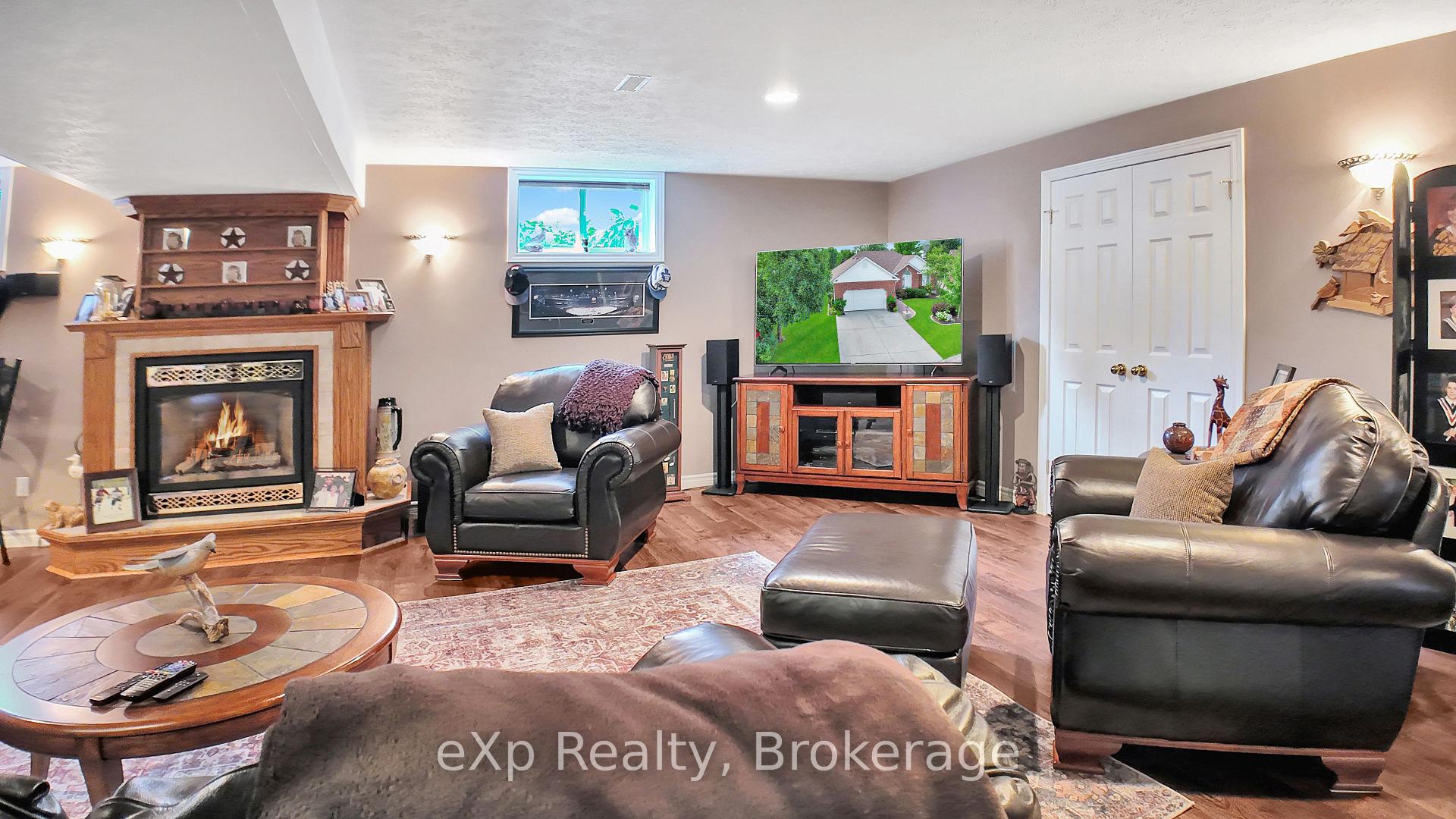 Photo 29 of 3 Cedar Court, Brockton — HOMEH