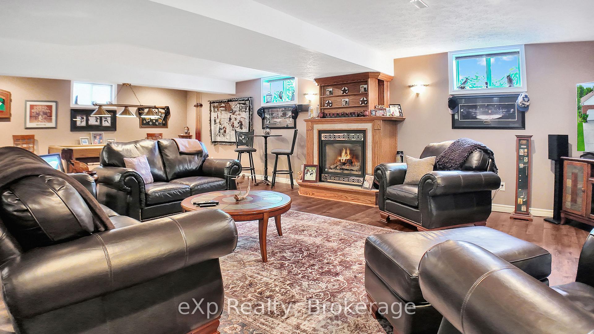 Photo 32 of 3 Cedar Court, Brockton — HOMEH
