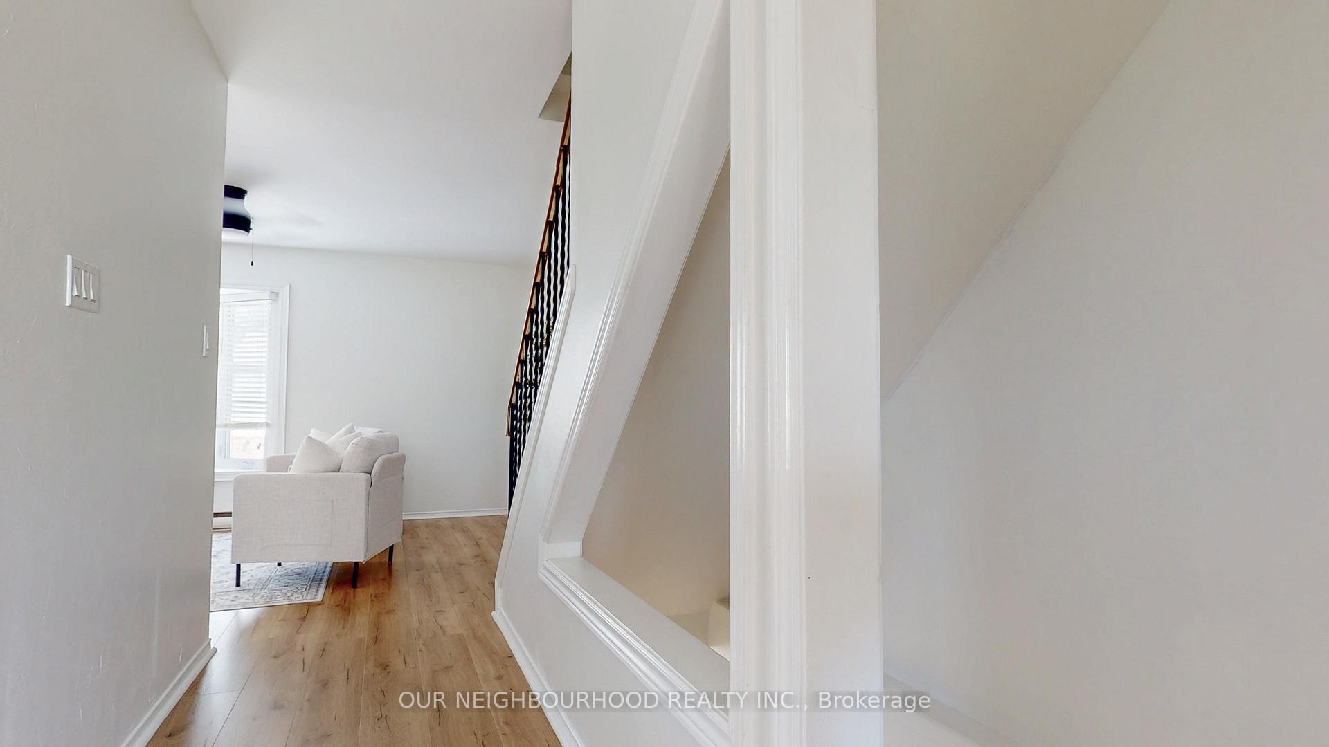 Photo 5 of Unit E9, 221 Ormond Drive, Oshawa, Samac — HOMEH