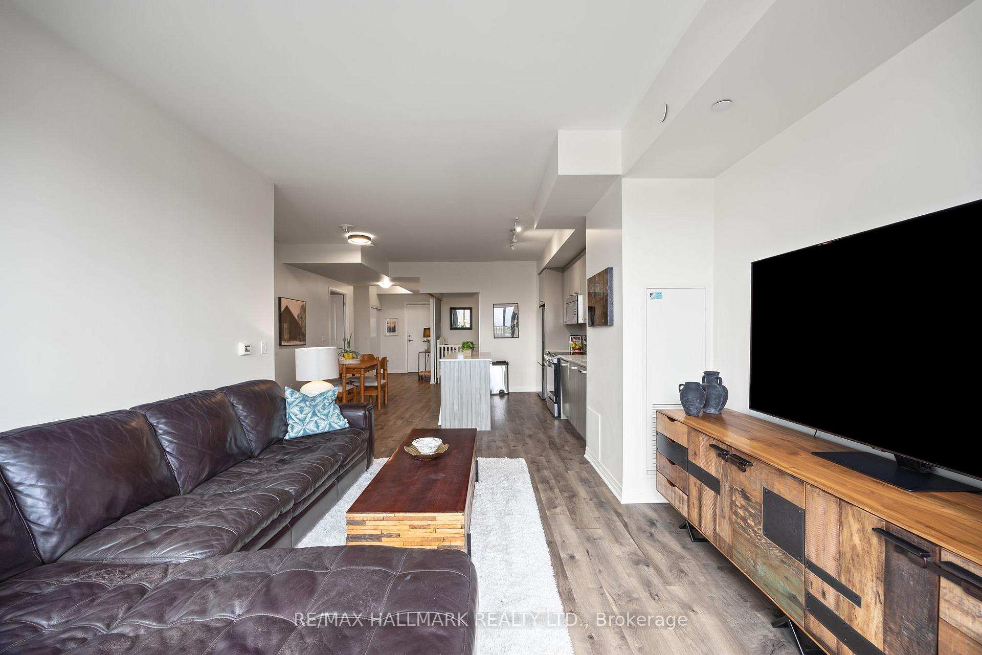 Photo 6 of Unit 507, 1630 Queen Street E, Toronto, The Beaches — HOMEH