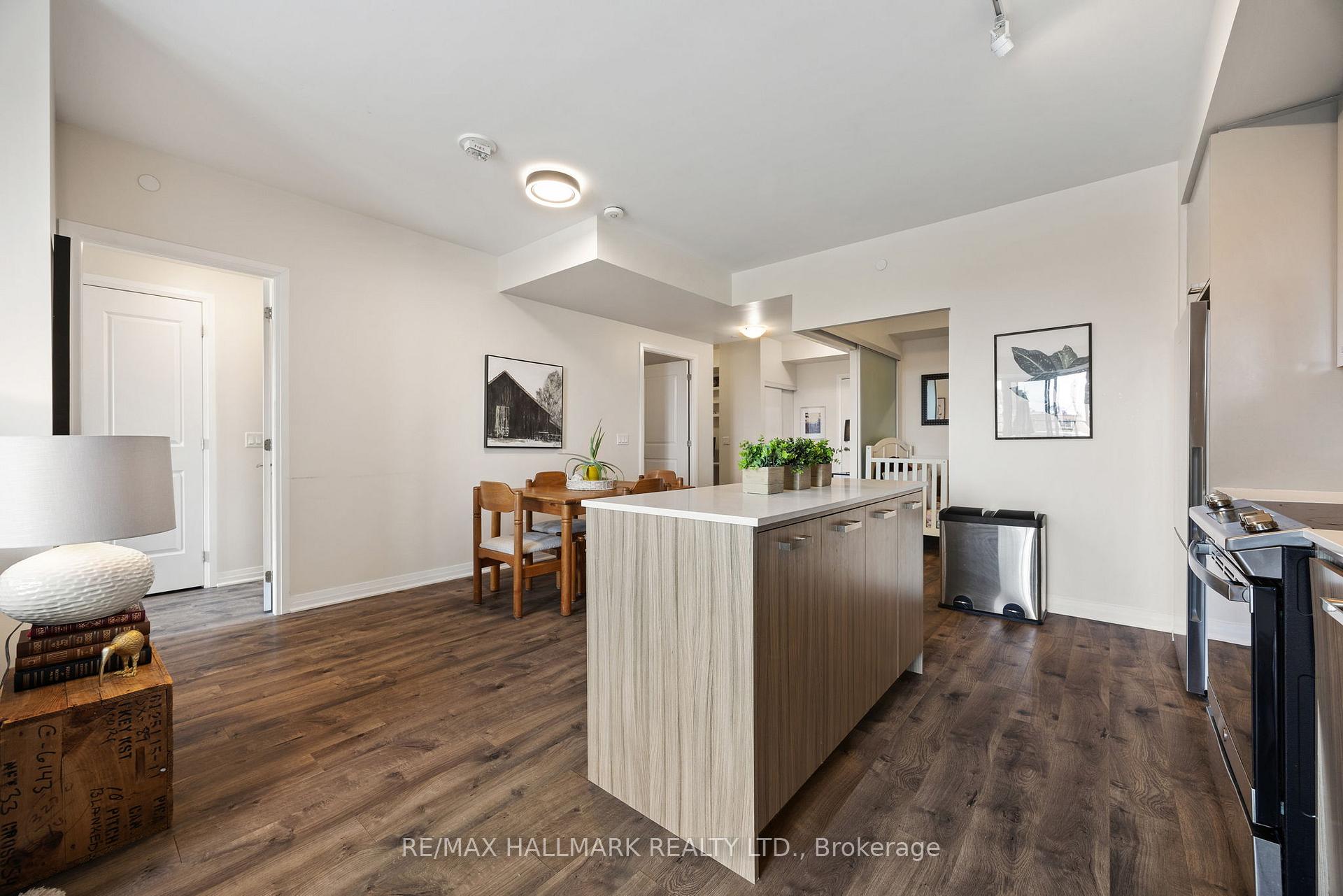 Photo 9 of Unit 507, 1630 Queen Street E, Toronto, The Beaches — HOMEH