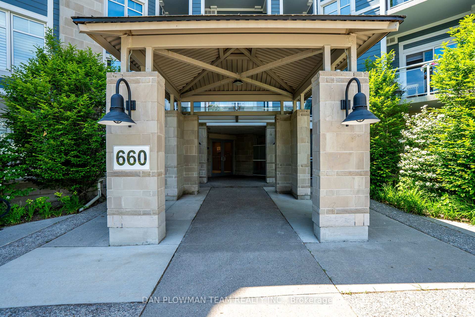 Photo 3 of Unit 113, 660 Gordon Street, Whitby, Port Whitby — HOMEH