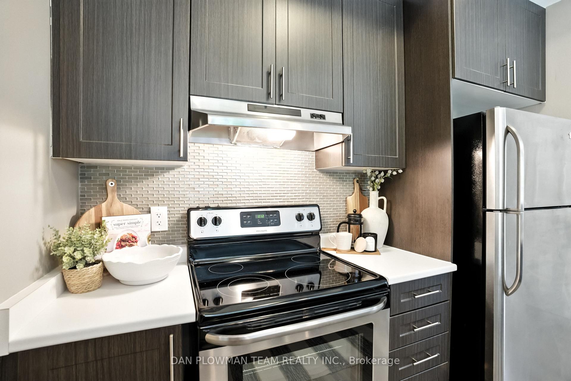 Photo 11 of Unit 113, 660 Gordon Street, Whitby, Port Whitby — HOMEH