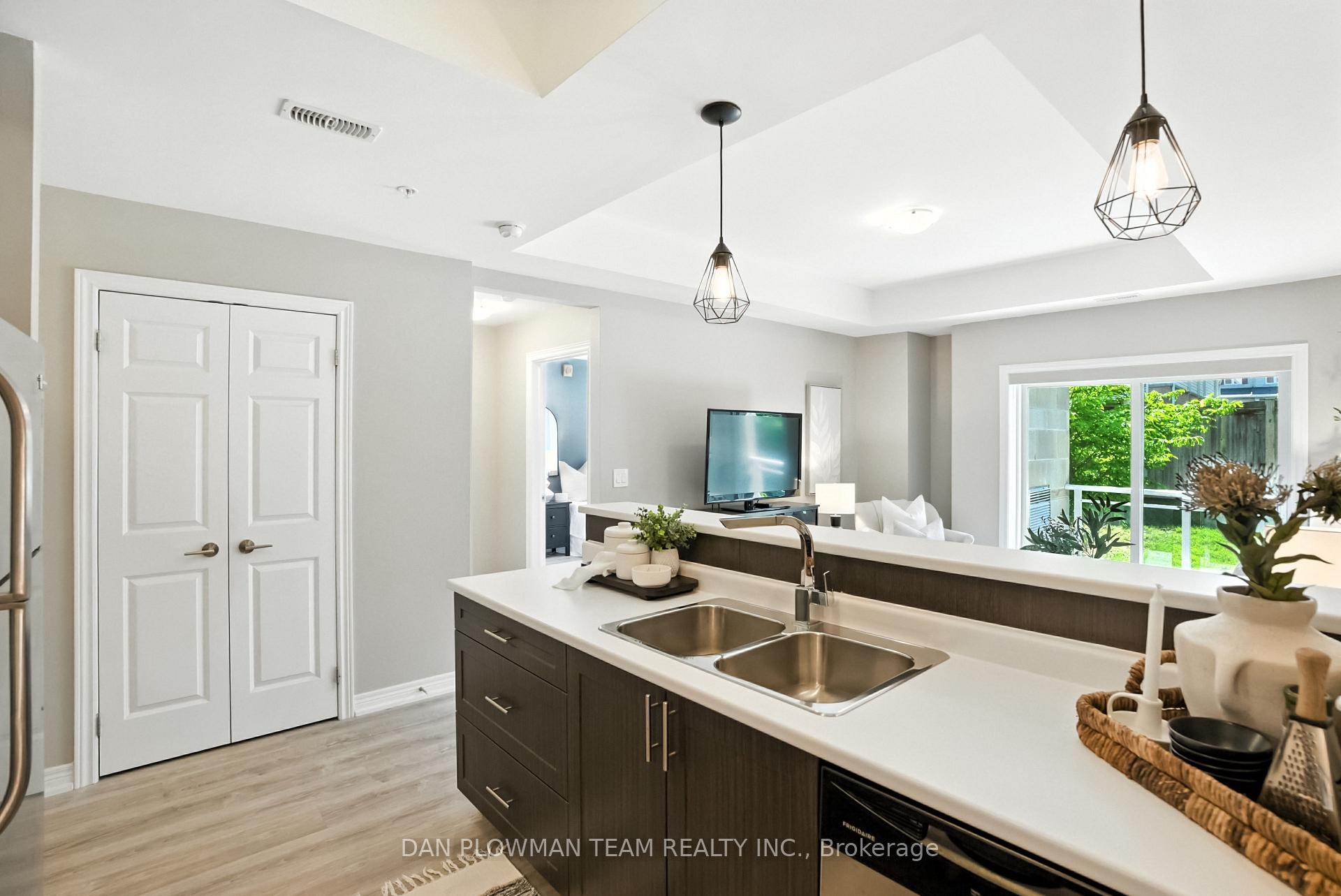 Photo 12 of Unit 113, 660 Gordon Street, Whitby, Port Whitby — HOMEH