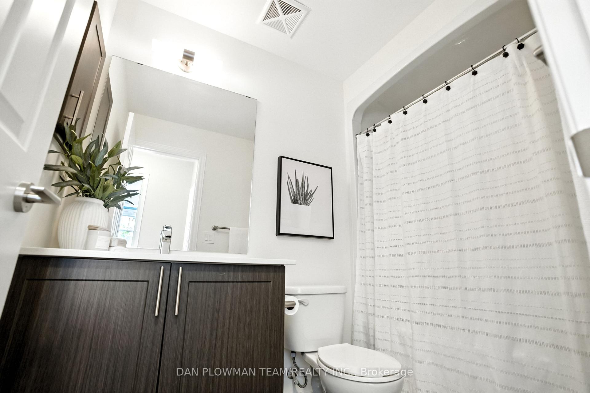 Photo 24 of Unit 113, 660 Gordon Street, Whitby, Port Whitby — HOMEH