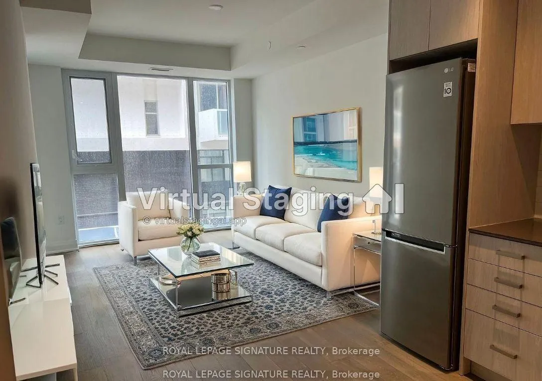 Front of Unit 213, 293 The Kingsway Avenue