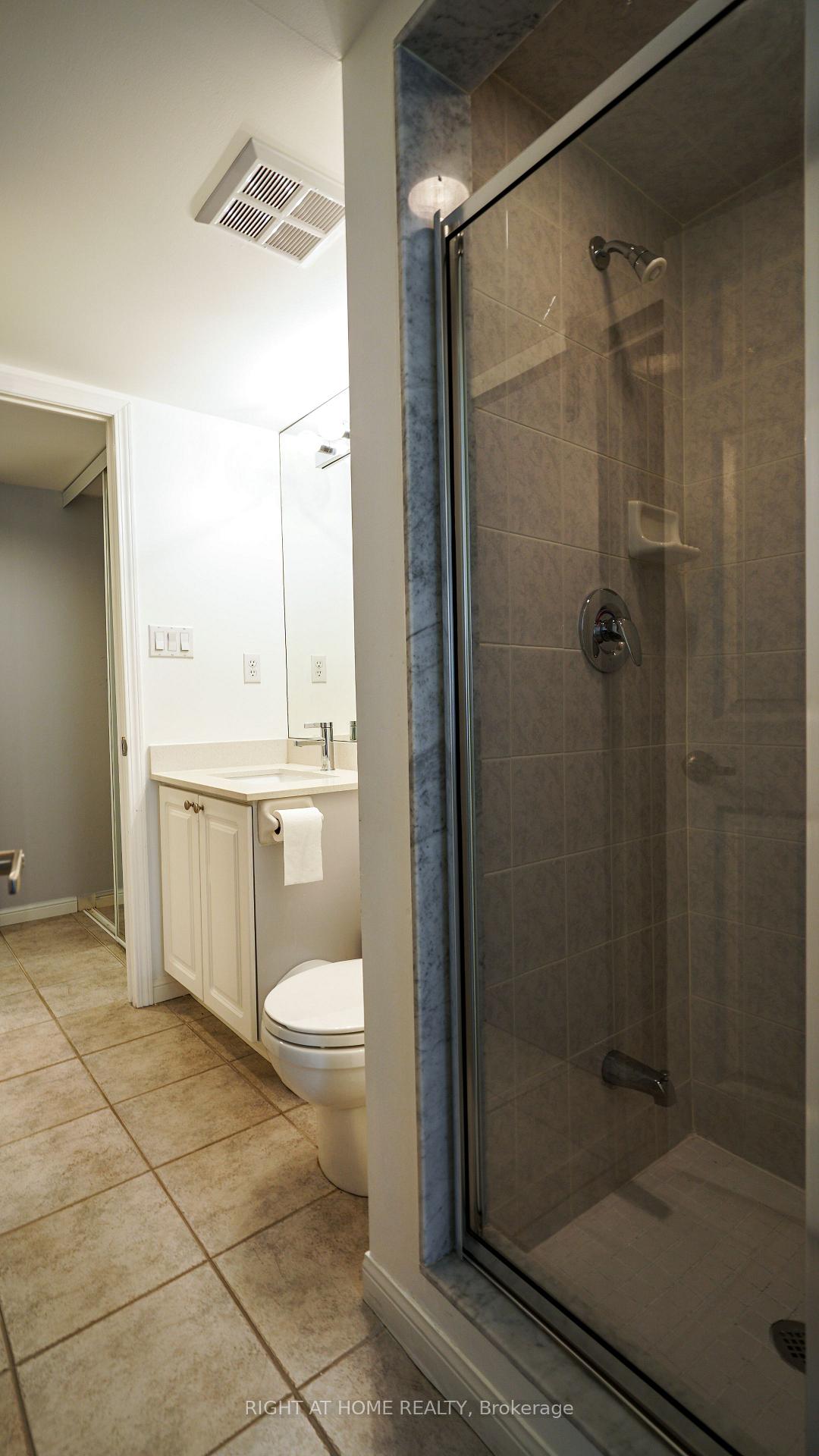 Photo 9 of Unit 408, 188 Redpath Avenue, Toronto, Mount Pleasant West — HOMEH