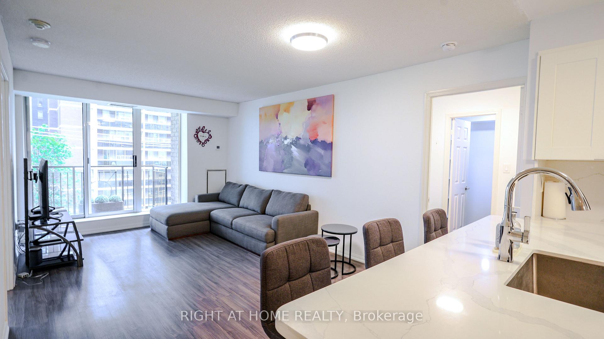 Photo 13 of Unit 408, 188 Redpath Avenue, Toronto, Mount Pleasant West — HOMEH