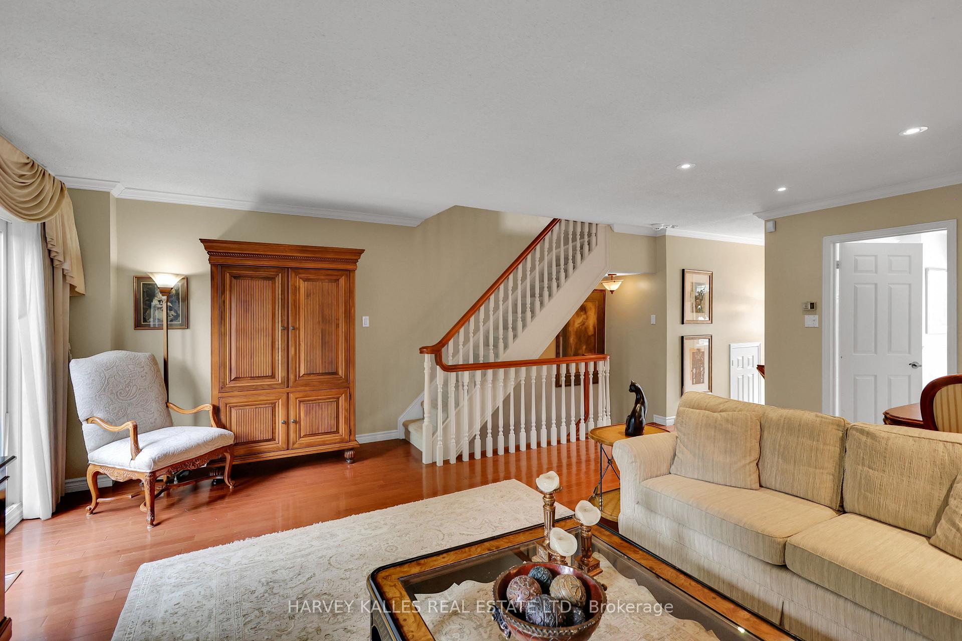 Photo 8 of 68 Sylvan Valleyway, Toronto, Bedford Park-Nortown — HOMEH