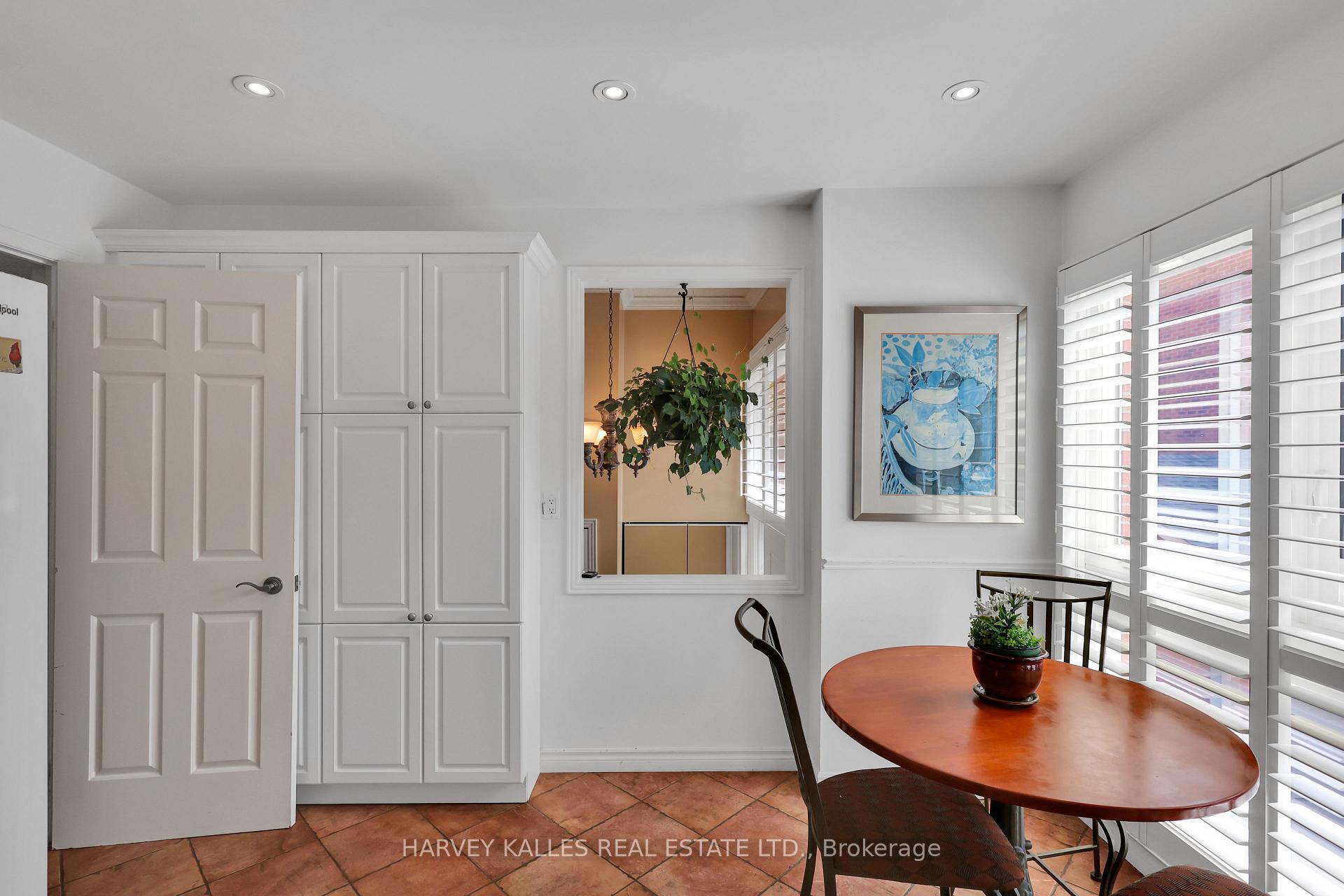 Photo 9 of 68 Sylvan Valleyway, Toronto, Bedford Park-Nortown — HOMEH