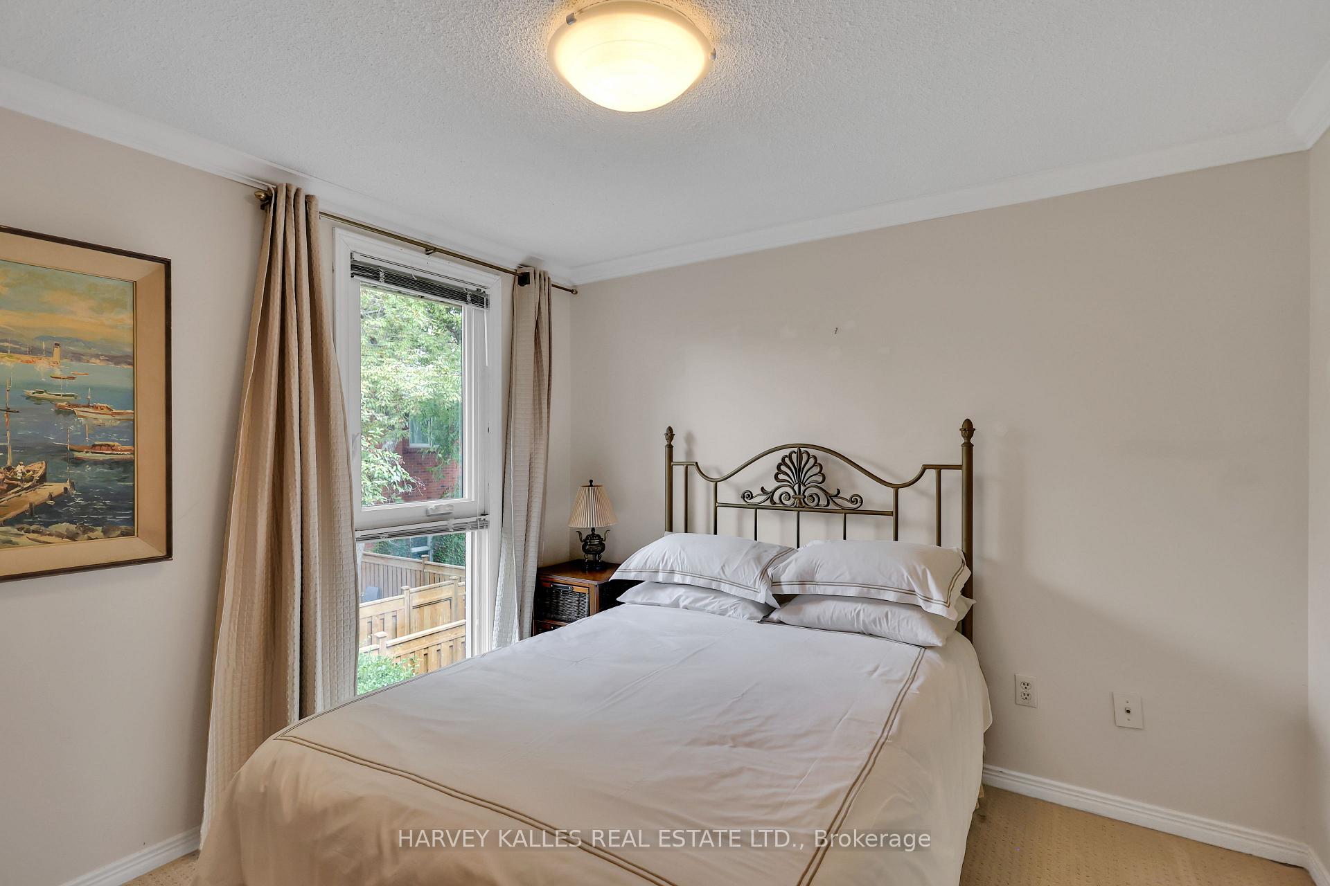 Photo 19 of 68 Sylvan Valleyway, Toronto, Bedford Park-Nortown — HOMEH